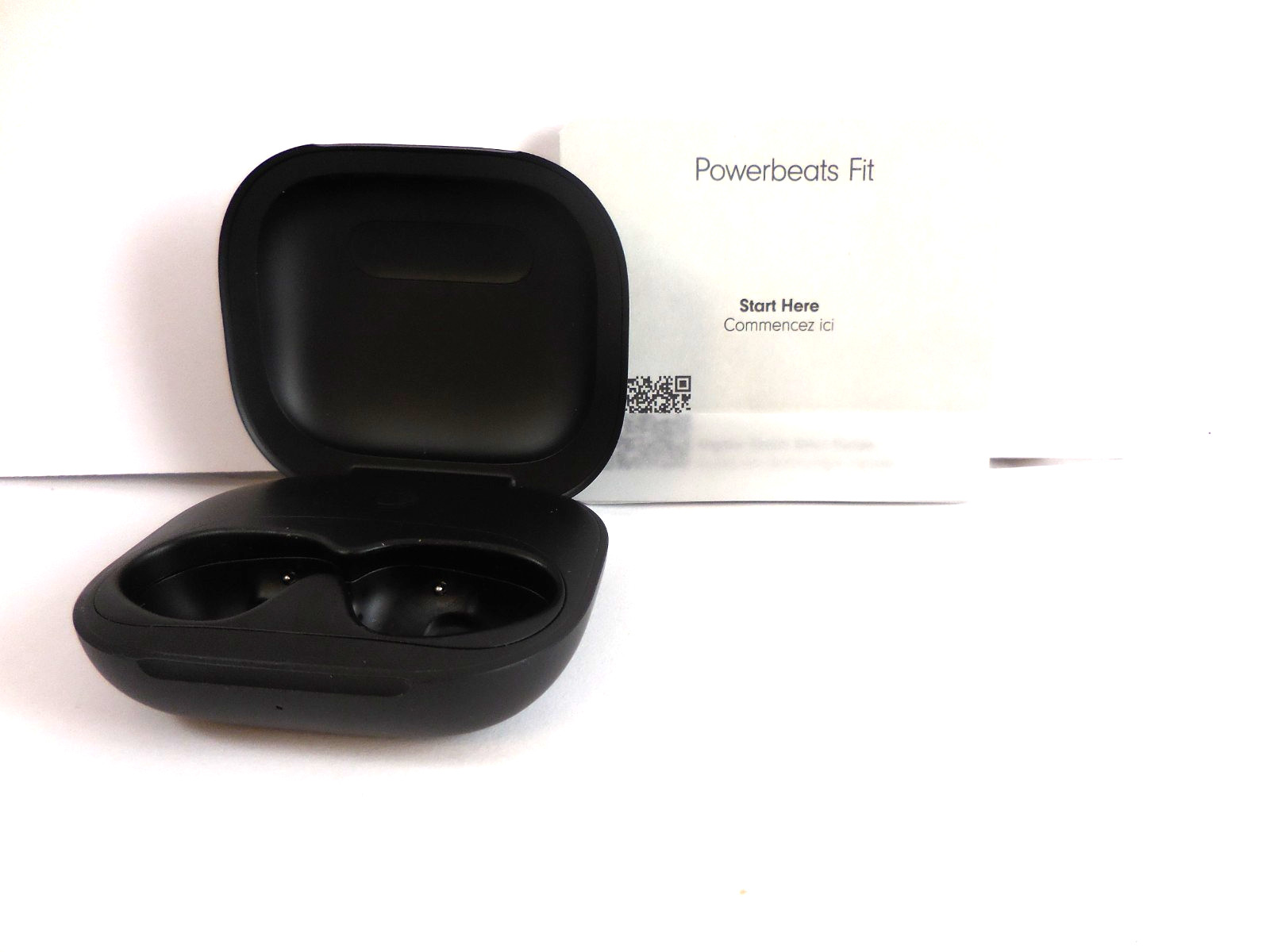 Beats - Powerbeats Fit Wireless Replacement Charging Case- Black (A3477)