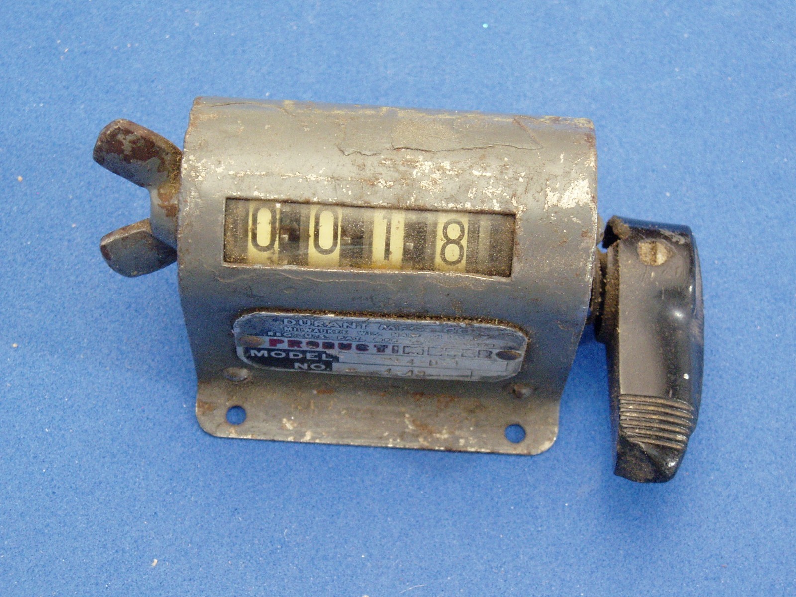 VINTAGE DURANT MFG CO PRODUCTIMETER 4-D-1 INDUSTRIAL COUNTING TALLY MACHINE