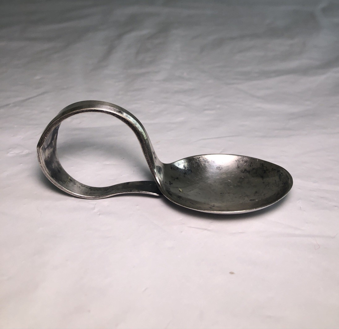 Vtg Silverplate Baby spoon Infant Loop Handle Feeding WM Rogers & Sons 1917