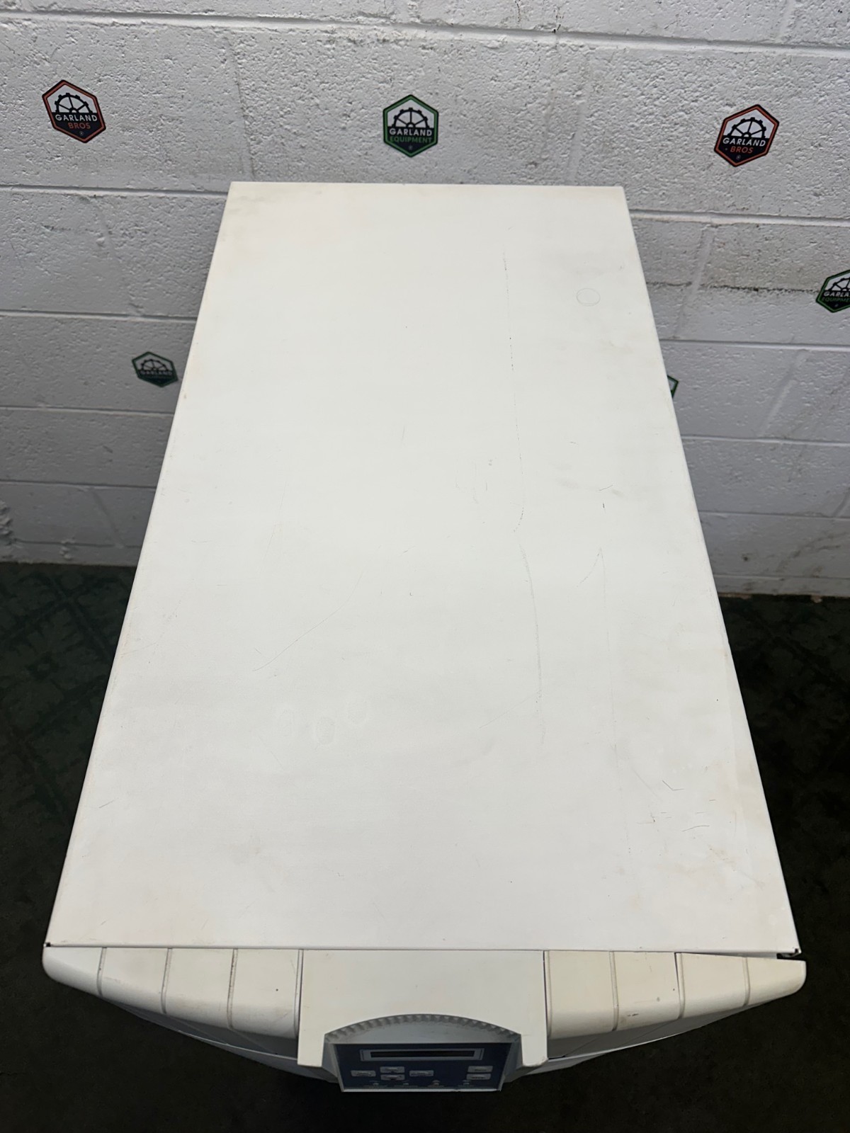 Toshiba UE3G2L220C61T Uninterruptible Power Supply 1600EP Series UPS 22KVA 91.6A