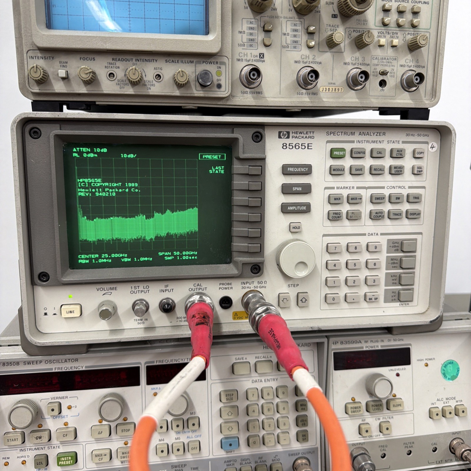 Agilent HP 8565E 30 Hz - 50 GHz Spectrum Analyzer