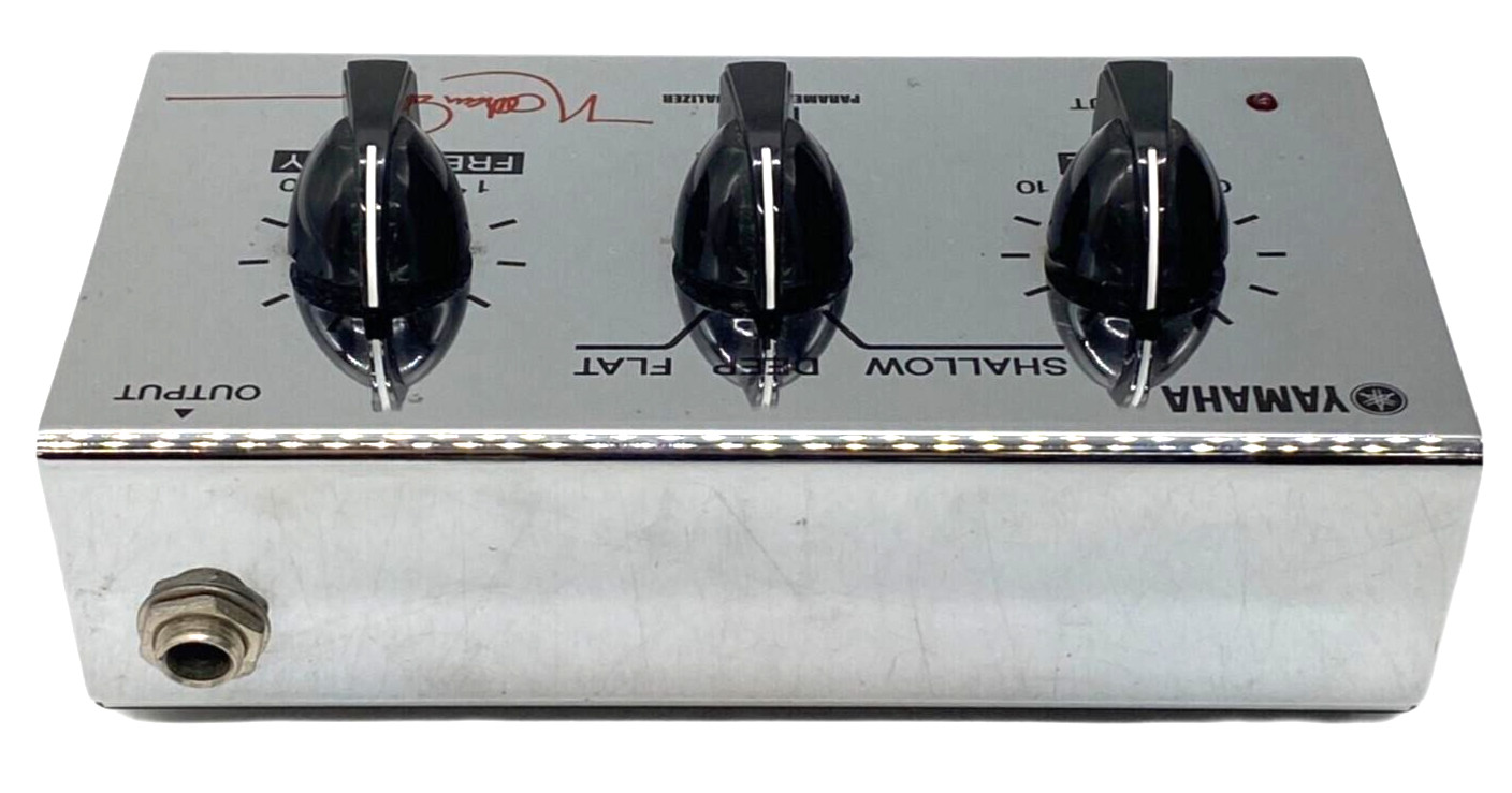 YAMAHA Nathan East Parametric Equalizer Magic Box Bass Effect Box NE-1
