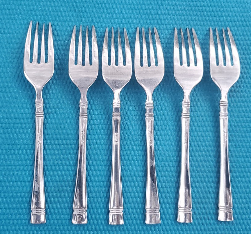 6-Oneida EVERSON SALAD FORKS 7"
