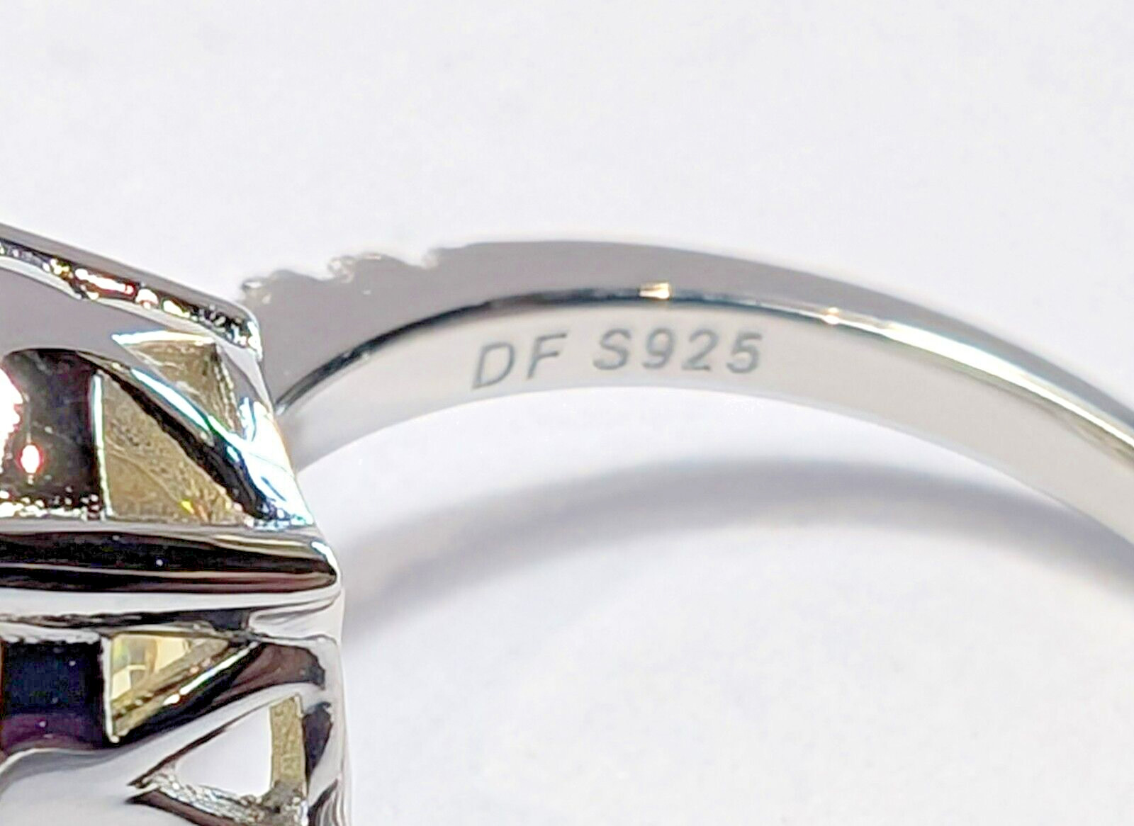 5CTTW Amber Oval Solitaire Lab Created Diamond Ring, VVS1, D, Silver .925 SO24