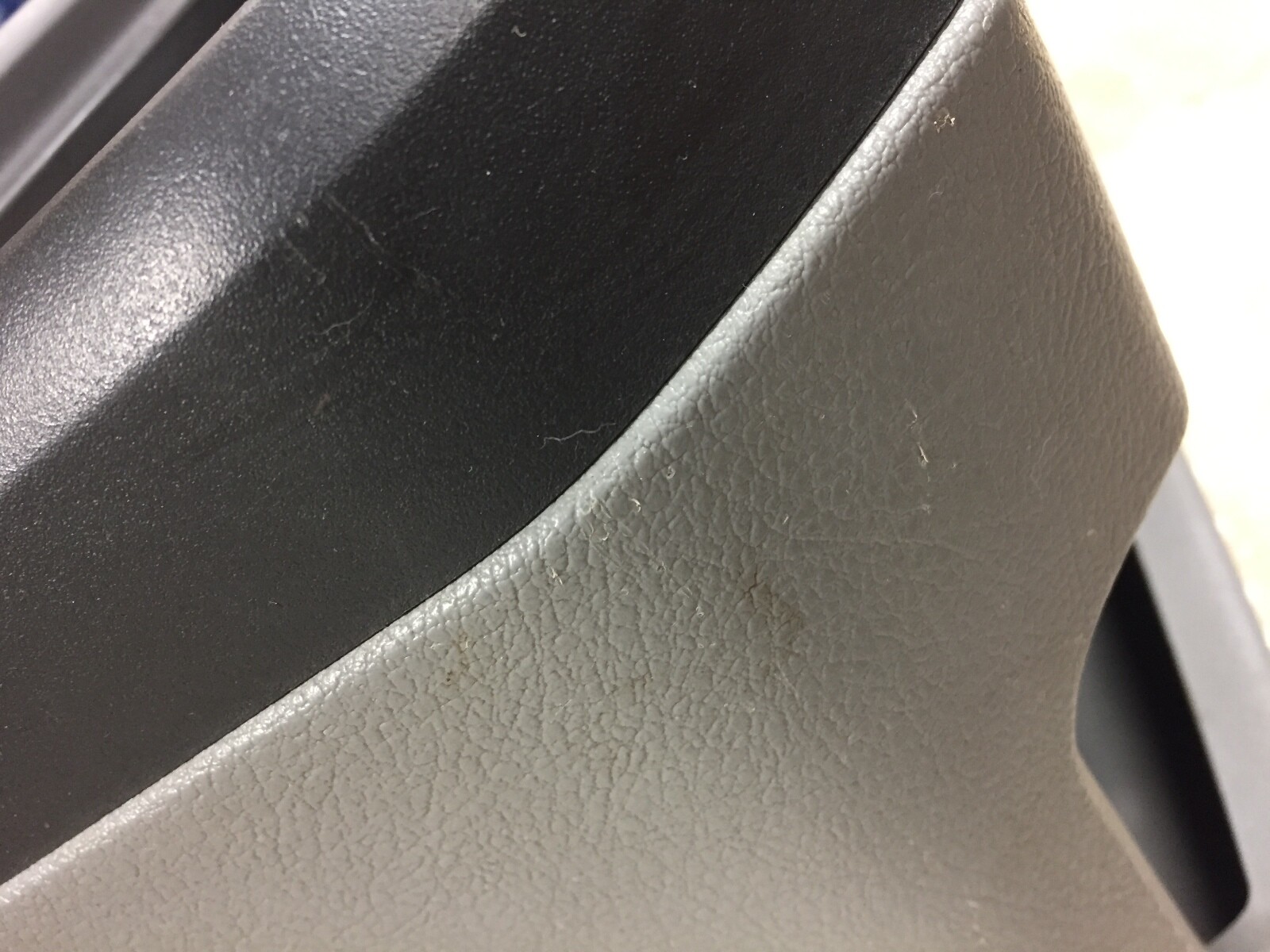 16-24 Ford E-150 E-250 E-350 E-450 Econoline Van Gray Center Console Cup Holder
