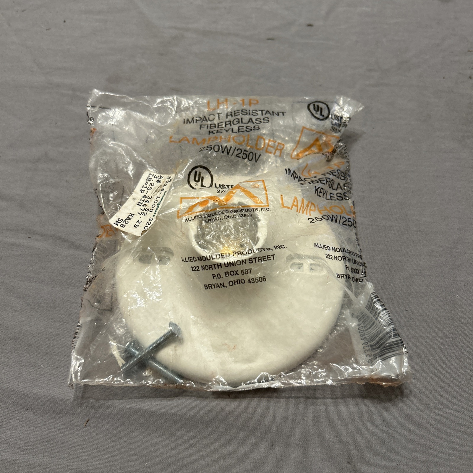 ALLIED NOS IMPACT RESISTANT FIBERGLASS KEYLESS LAMPHOLDER LH-1P 250W/250V