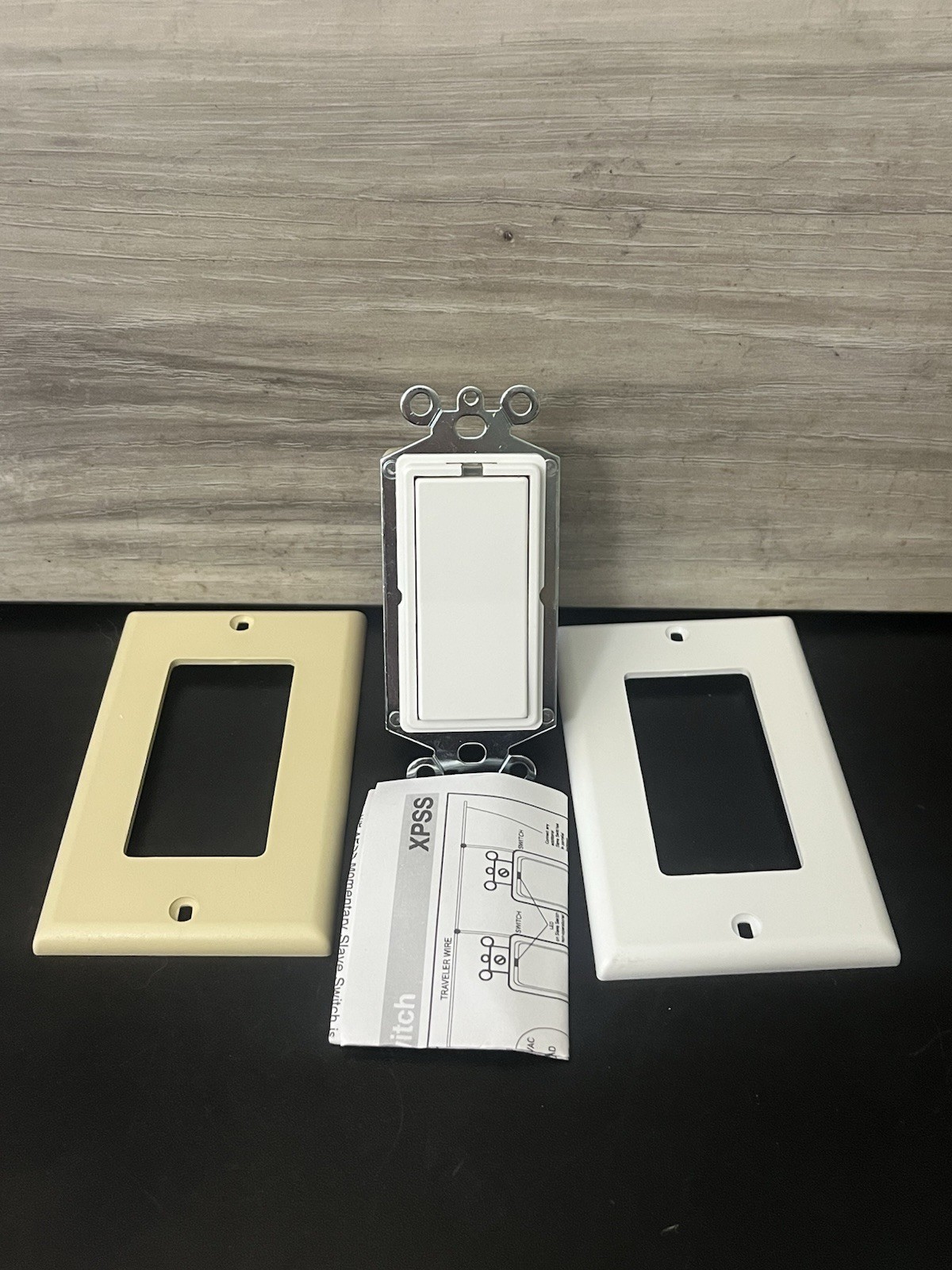 X-10 PRO 3-Way Slave Switch Incandescent Model: XPSS-IW Ivory / White