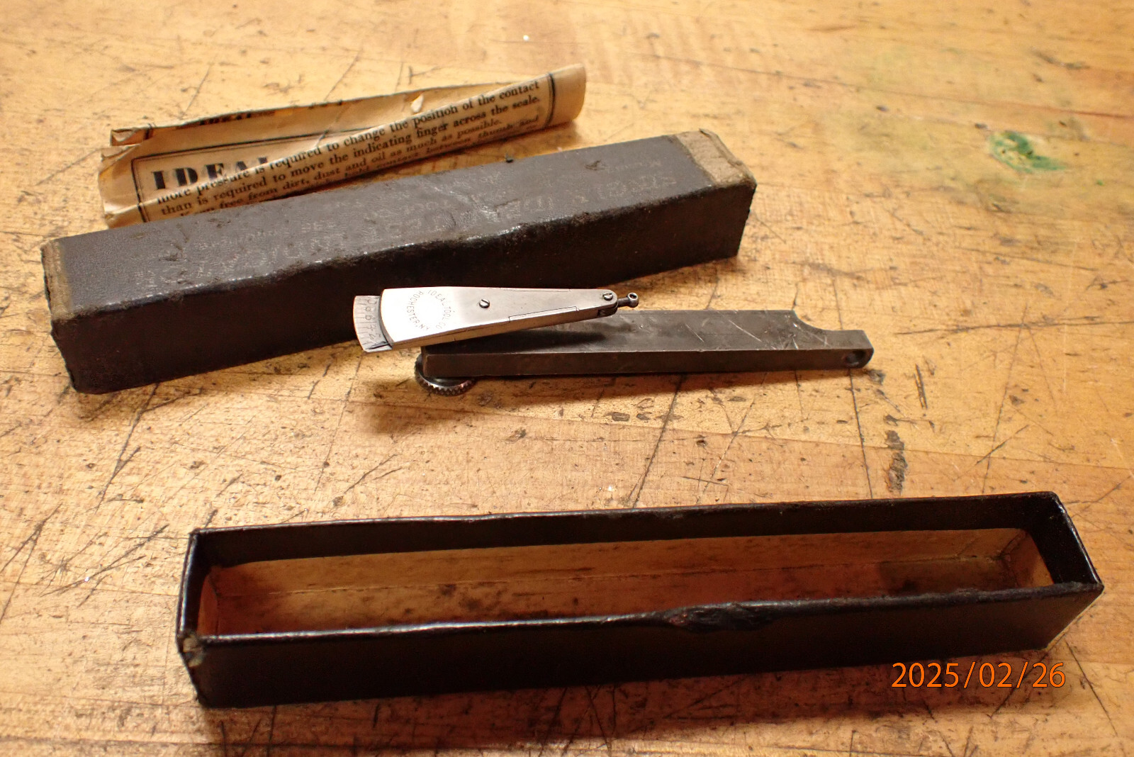 VINTAGE IDEAL DIAL INDICATOR W/ BOX MANUAL AND MOUNT MACHINIST TOOL