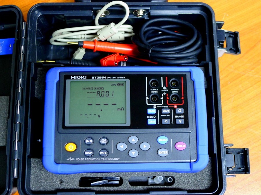 HIOKI BT3554 Battery tester, made in Japan