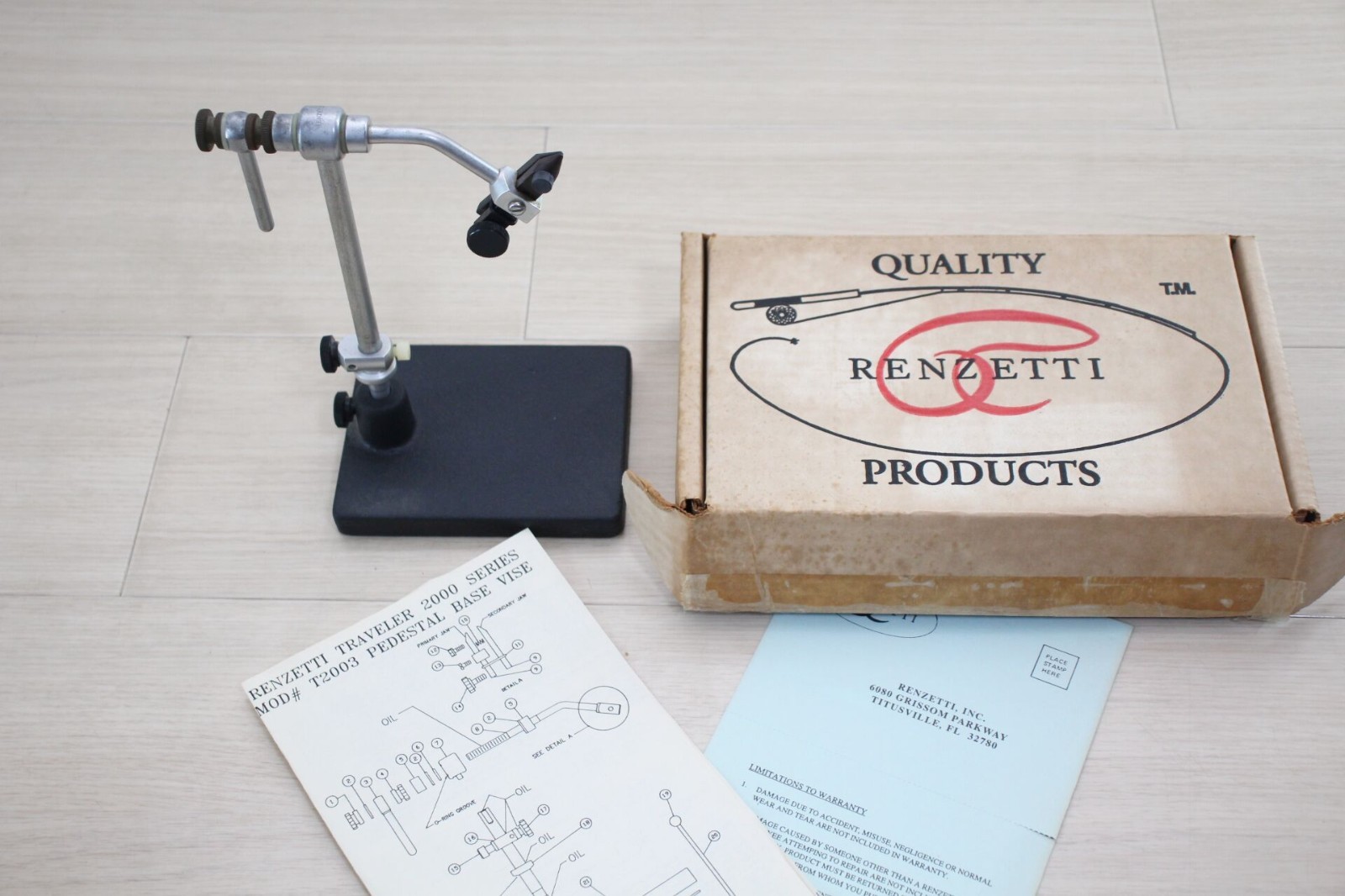 Renzetti Traveler T2003 Pedestal Fly Tying Vise Early Screw Jaw w/Box  J127