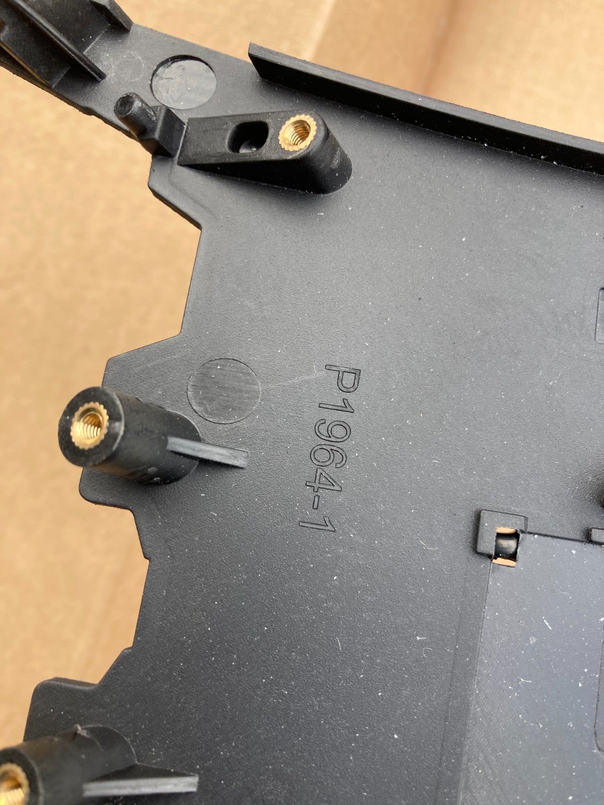 Unknown Car Maker and Model Windshield Camera Bracket Assembly P1964-1