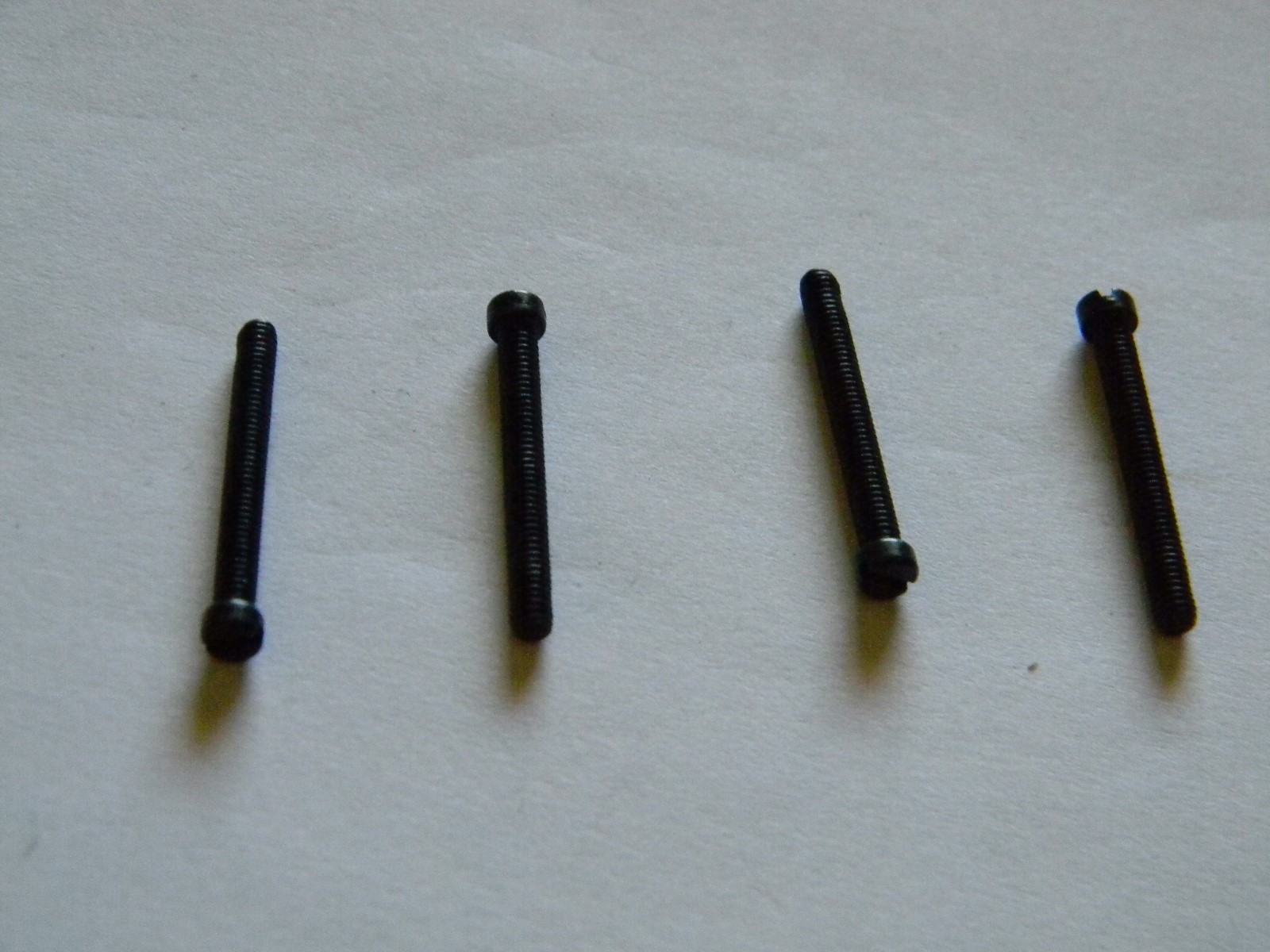 Gun Screws- Blued Slotted Fillister Head 5-40 X 1" (4)