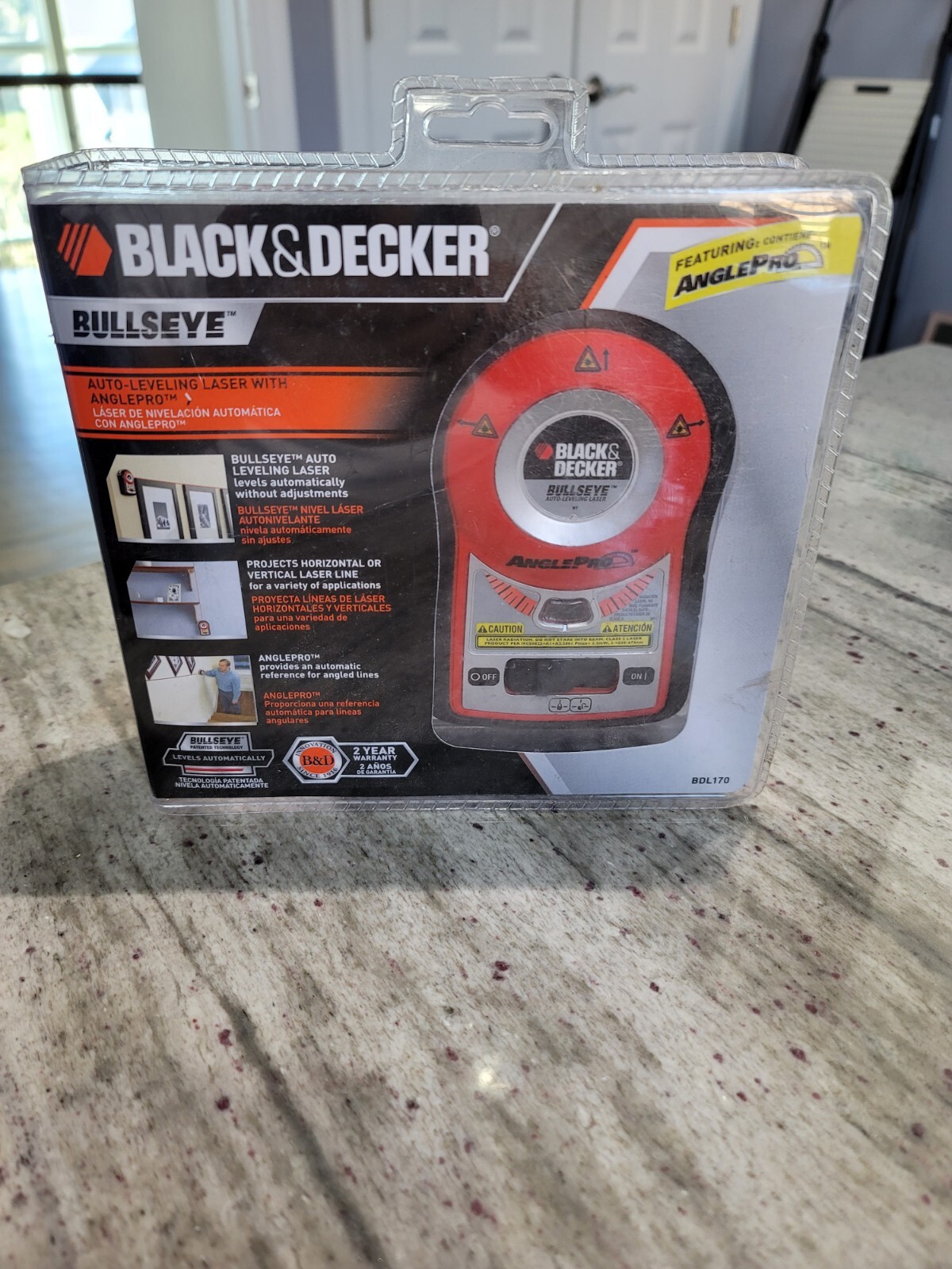 Black and Decker BDL 170 BullsEye Auto-Leveling Laser With AnglePro