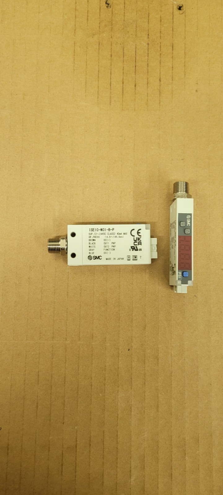 NEW NEVER USED SMC ISE10-N01-B-P PRESSURE SWITCH