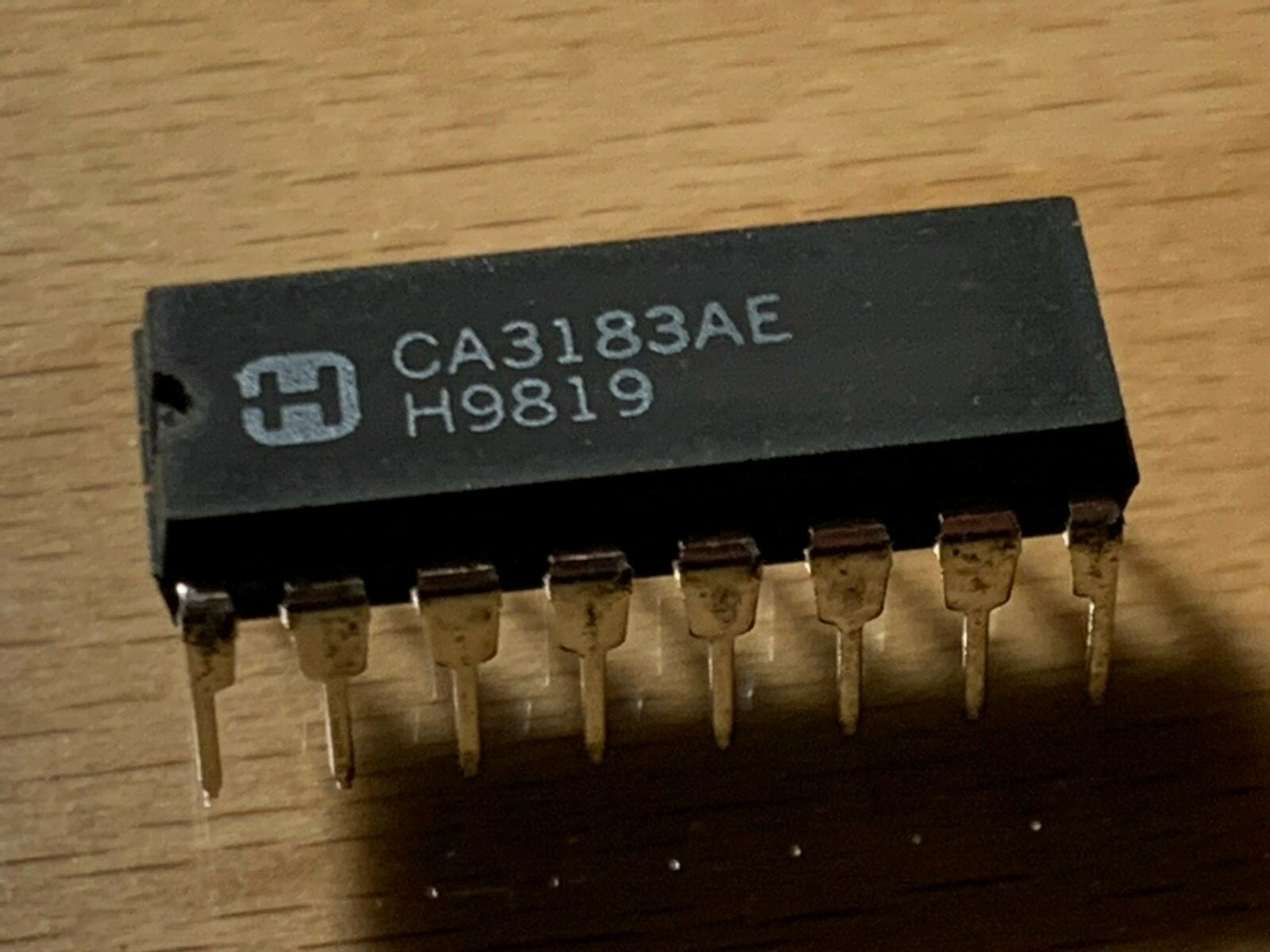 CA3183AE , Bipolar Junction Transistor, Array, Independent, DIP-16.