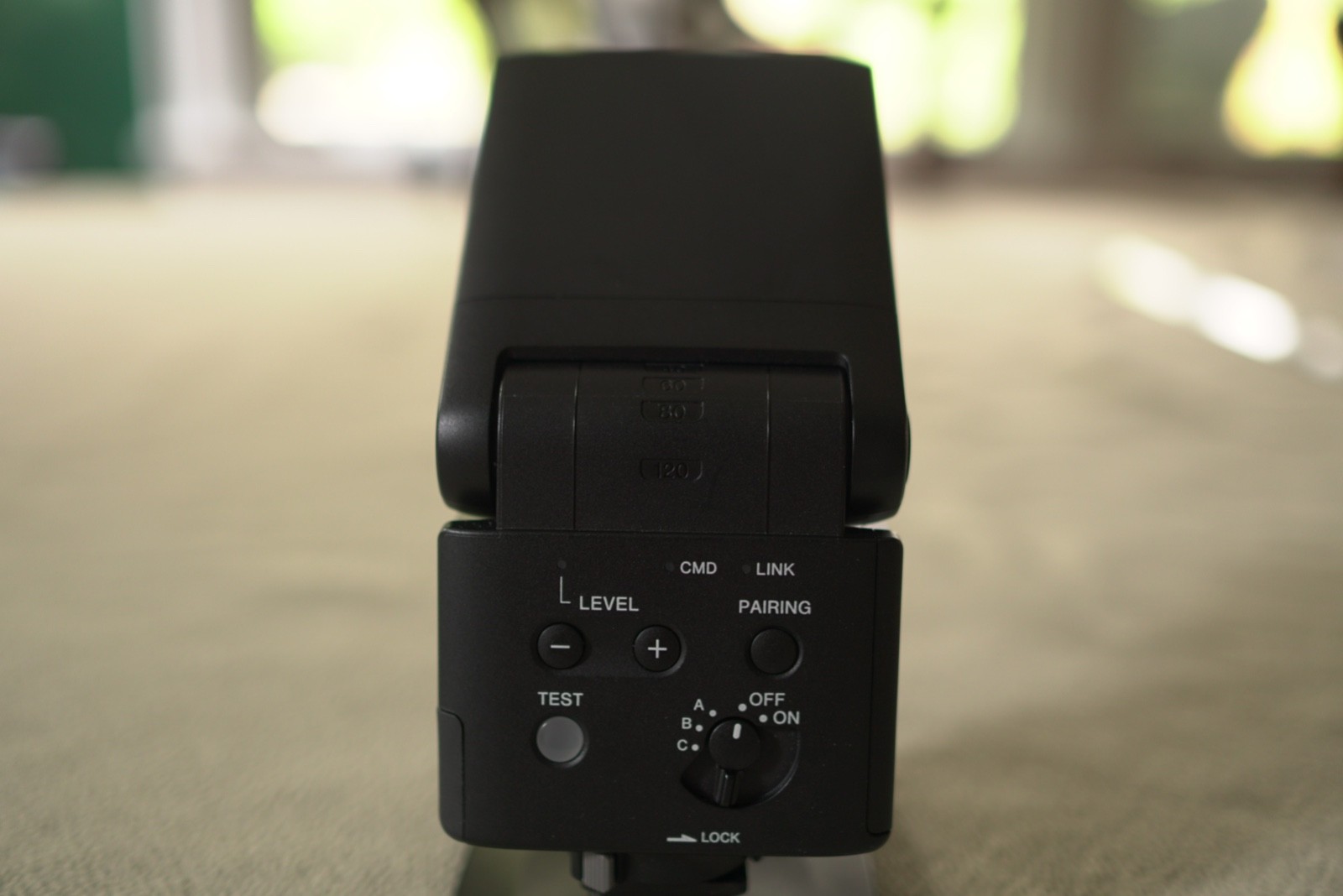 Sony HVL-F28RM Auto electronic flash (clip-on type) with pre-flash metering -...