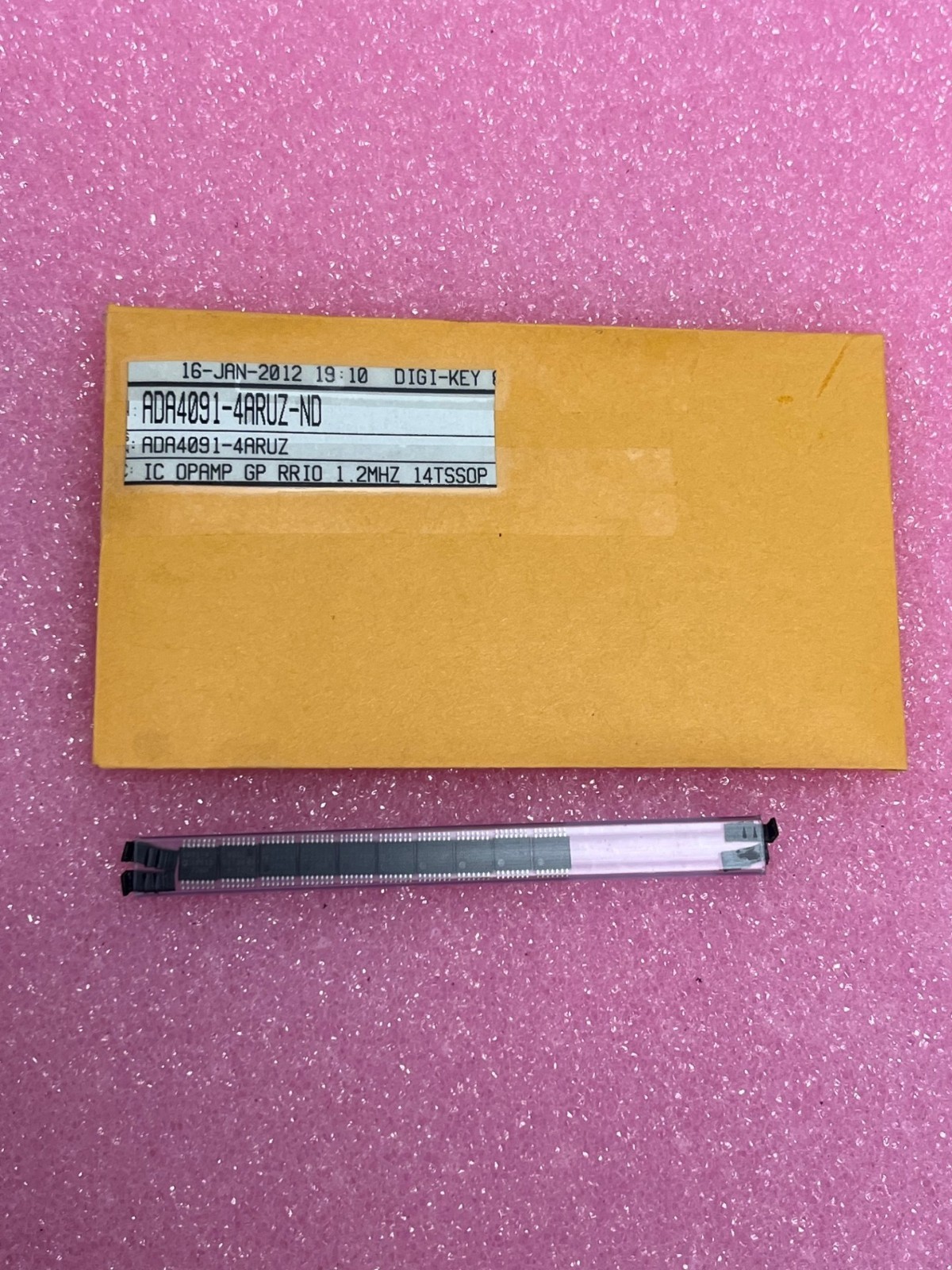 Analog Devices ADA4091-4ARUZ Op-Amp, 1.27Mhz, Tssop, lot of 10pcs - NEW!