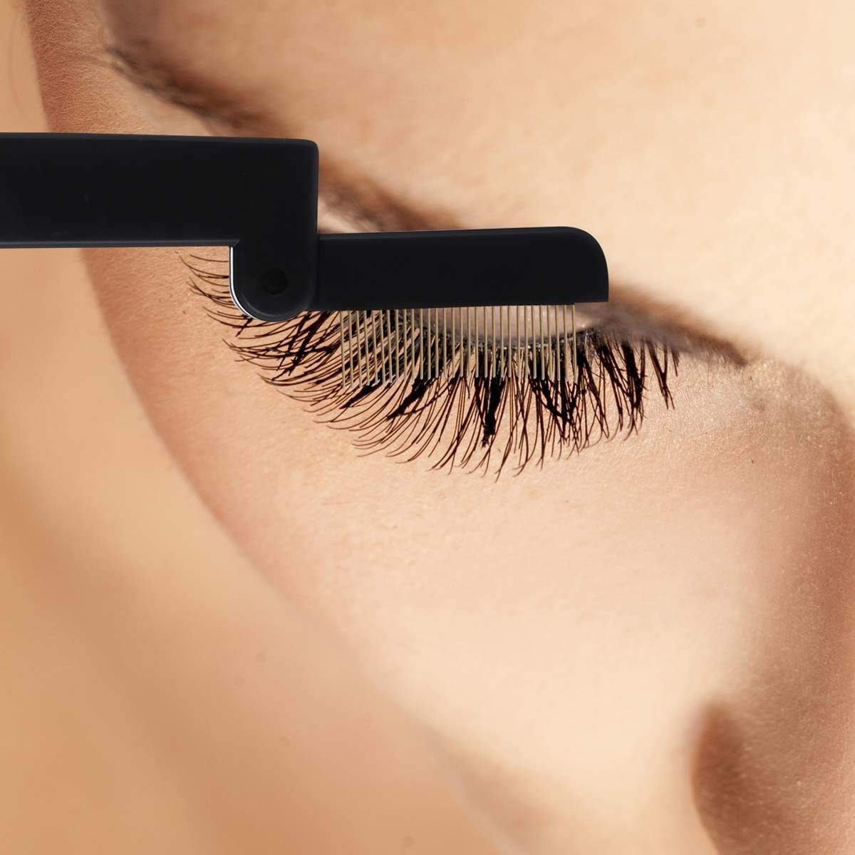Dual-Sided Folding Mascara Brow Grooming Tool Lash Separator Eyebrow Brush