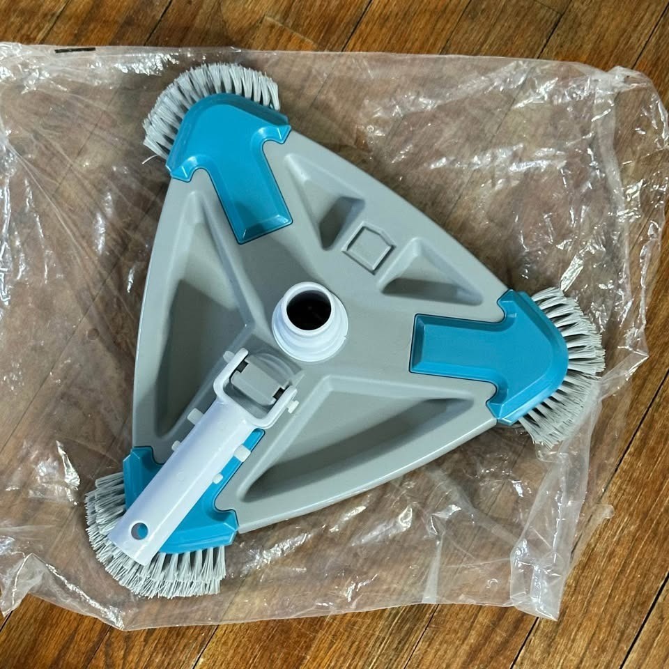 Clicitina Triangular Vinyl Pool BRUSH HEAD only. NO HOSES