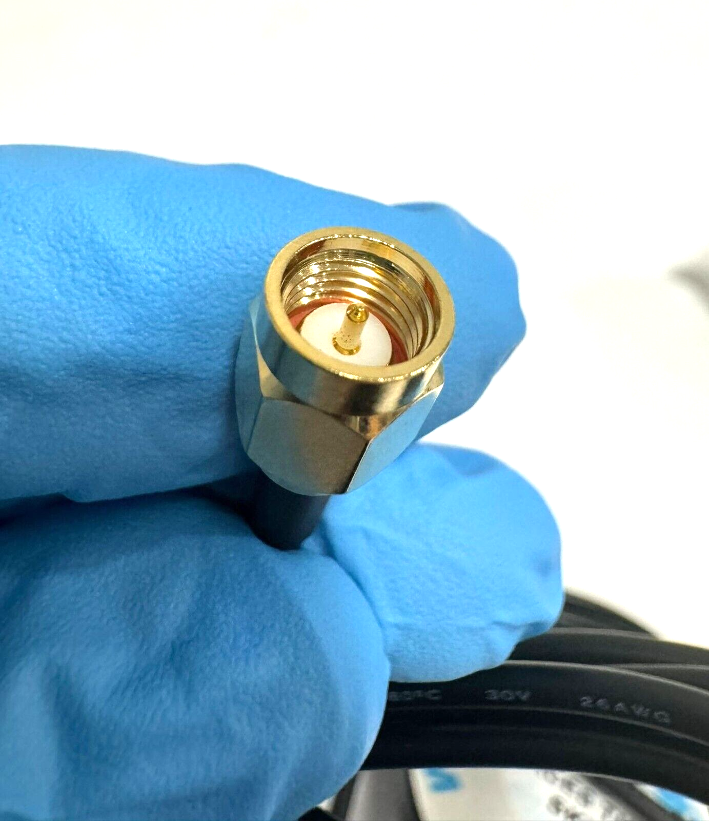 Vehicle GPS+GSM Combined Antenna
