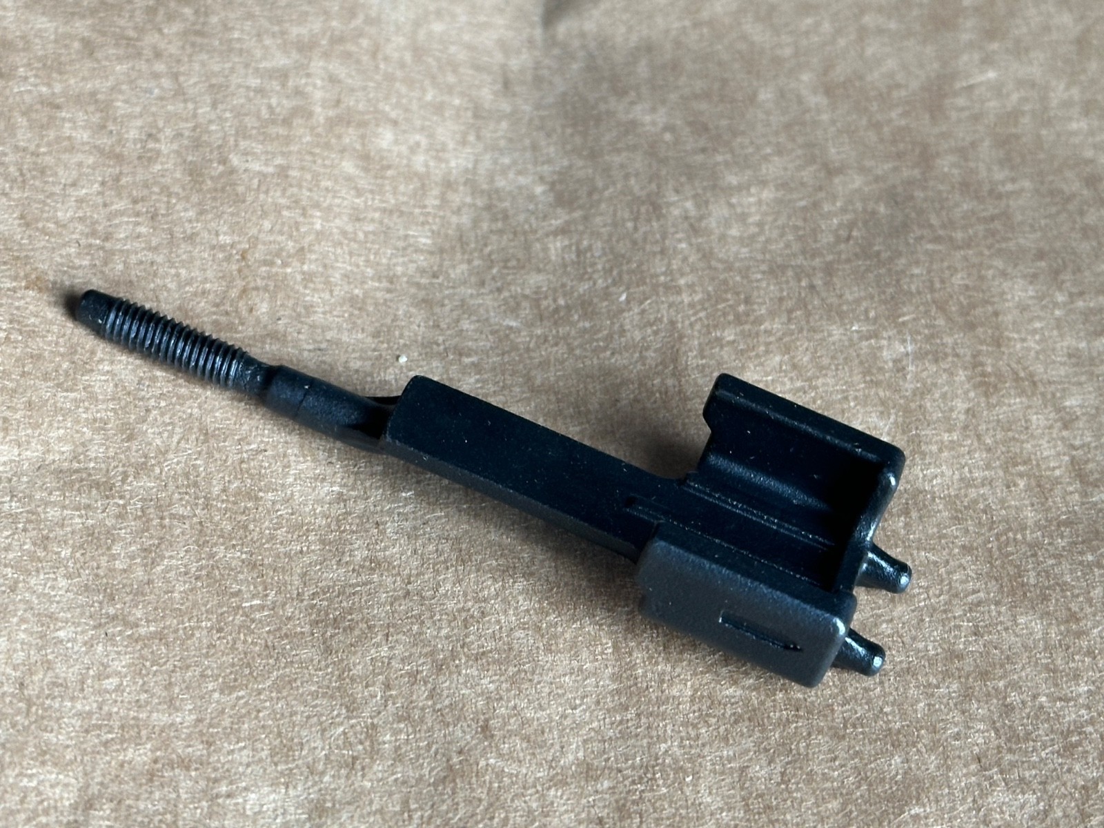 BOSTITCH LOWER CONTACT ARM 104859 (NEW) ARM-LOWER CONTACT