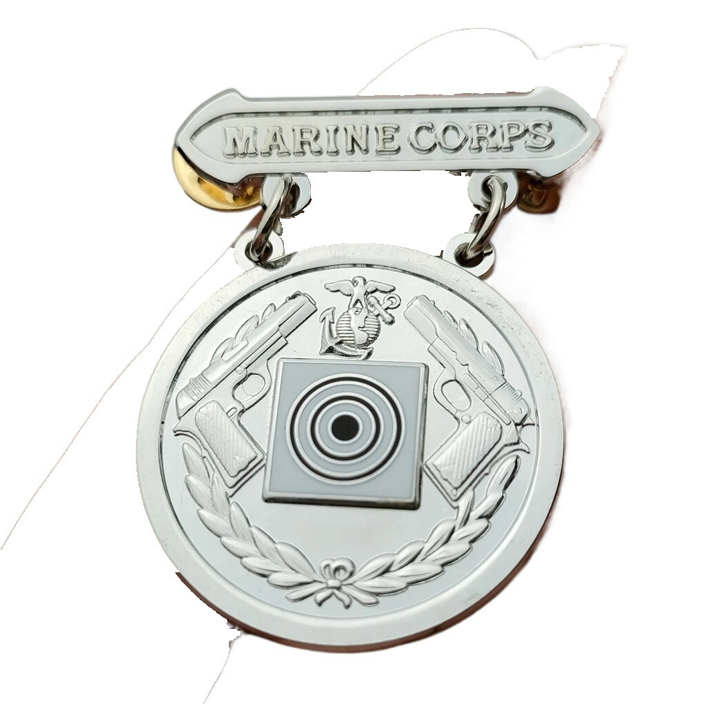 US MARINE CORPS DIVISION PISTOL MARKSMAN SHOT BADGE DRESS LAPEL PIN SILVER