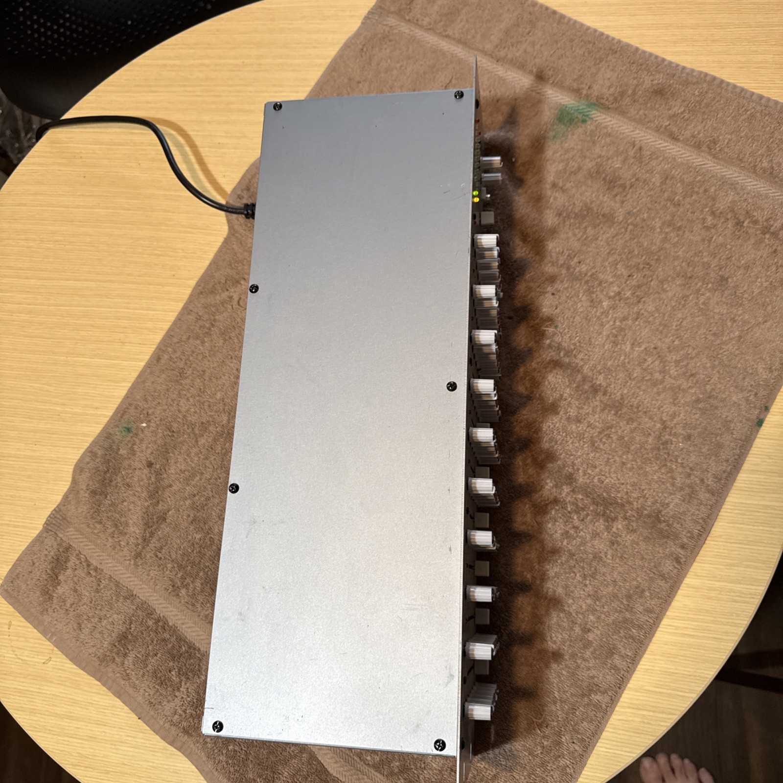 Alesis MultiMix 12R 12-Channel Rackmount Mixer