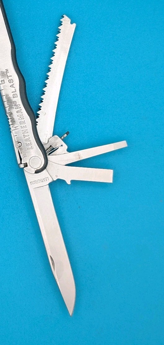 Leatherman BLAST Multi-Tool , Retired! *BROKEN SMALL EYEGLASS SCREWDRIVER*