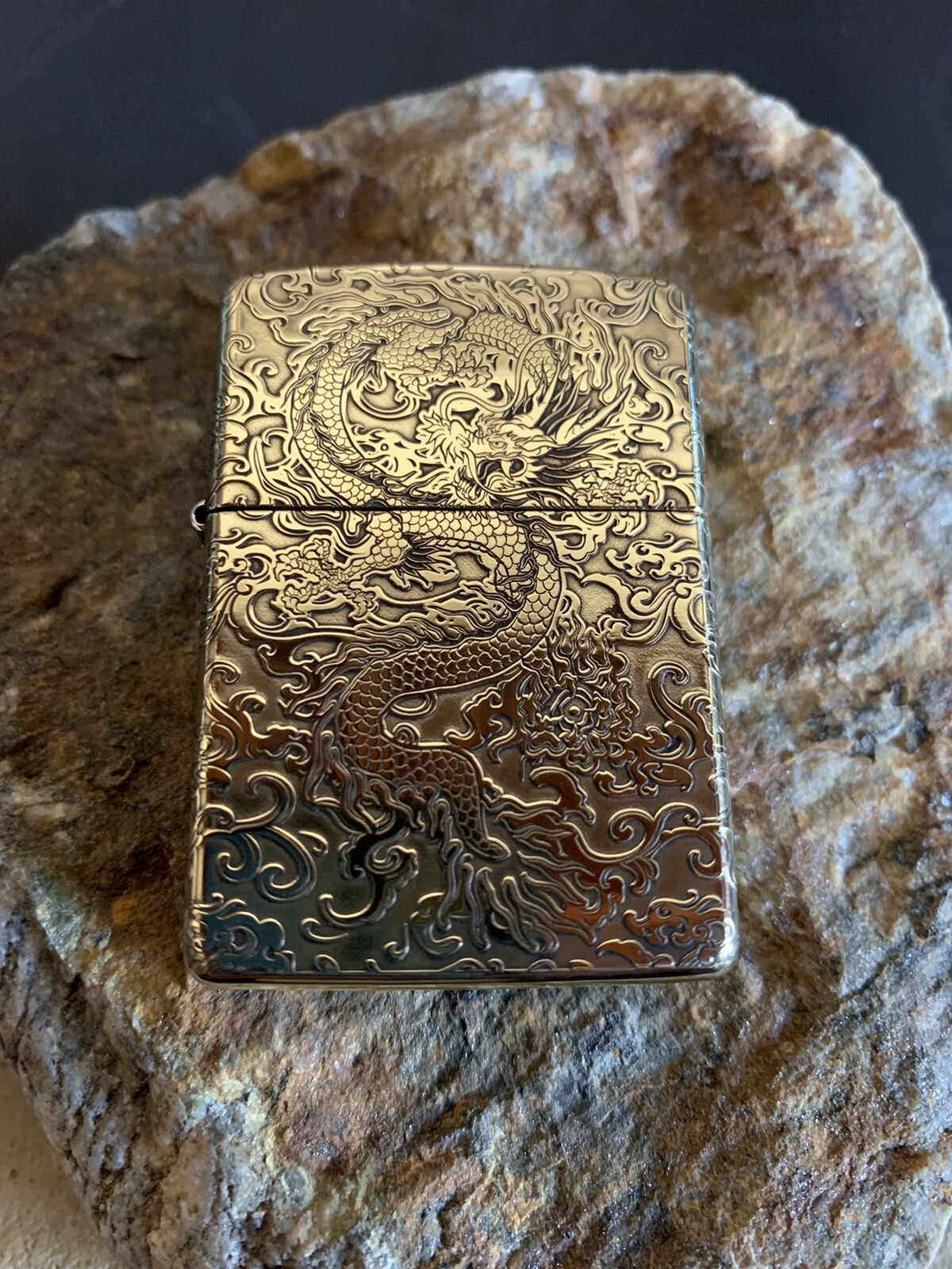 ZIPPO  DRAGON LIGHTER RARE ZIPPO 5-SIDE ZIPPO DRAGON