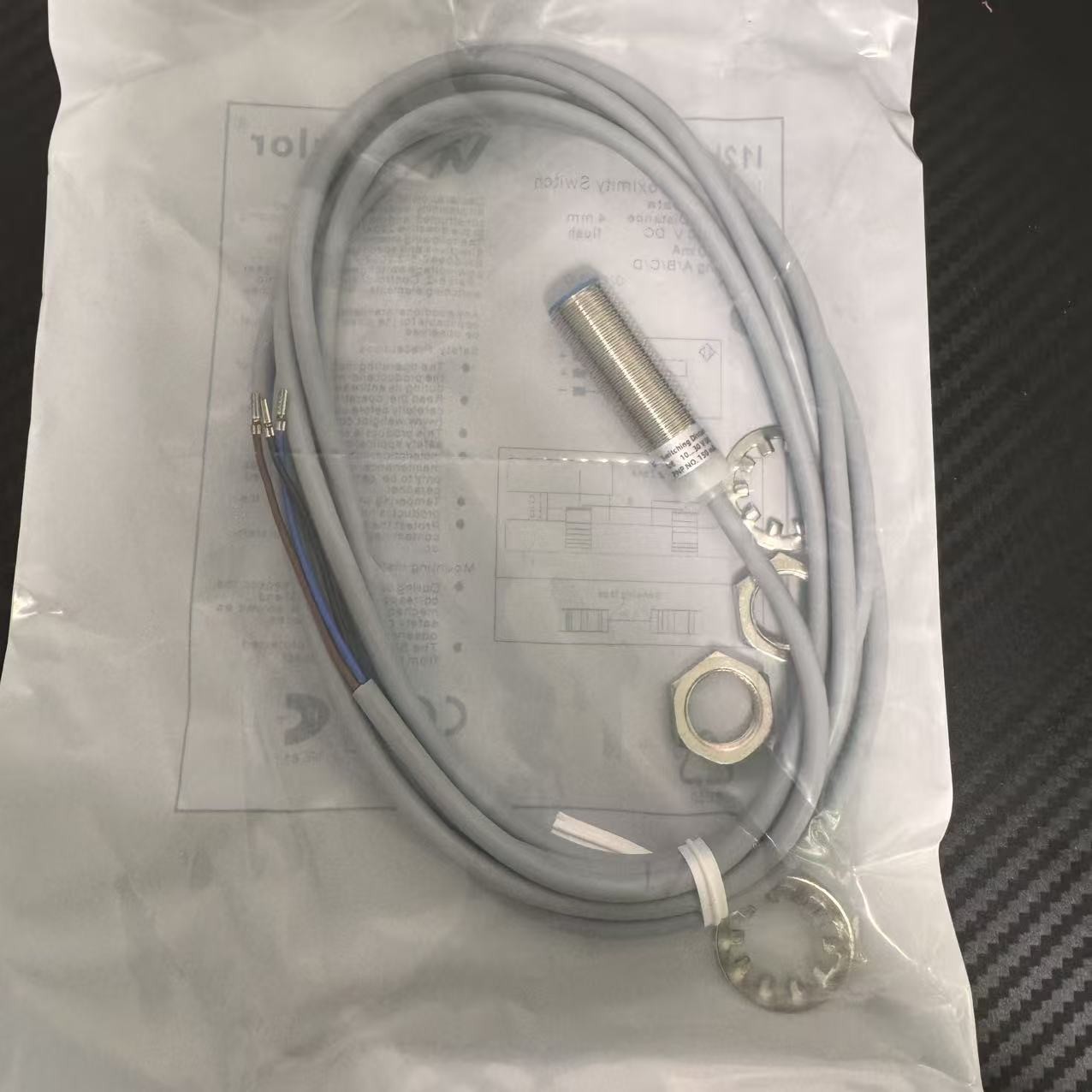 1PCS New For wenglor I12H001 sensor proximity switch