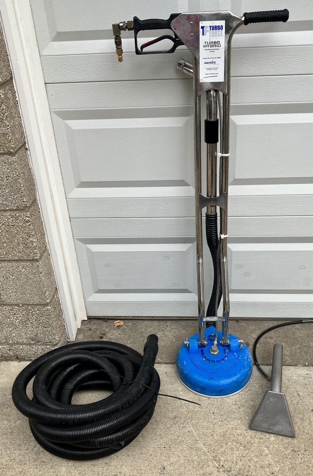 TURBOFORCE  TH-40 Turbo Hybrid Hard Surface Extractor w/Hose & Carpet Wand