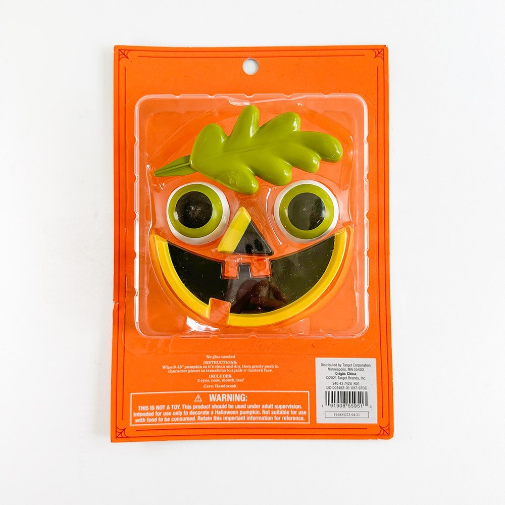 Hyde & EEK! Halloween Pumpkin Jack-O-Lantern Push-In Face Kit - NEW