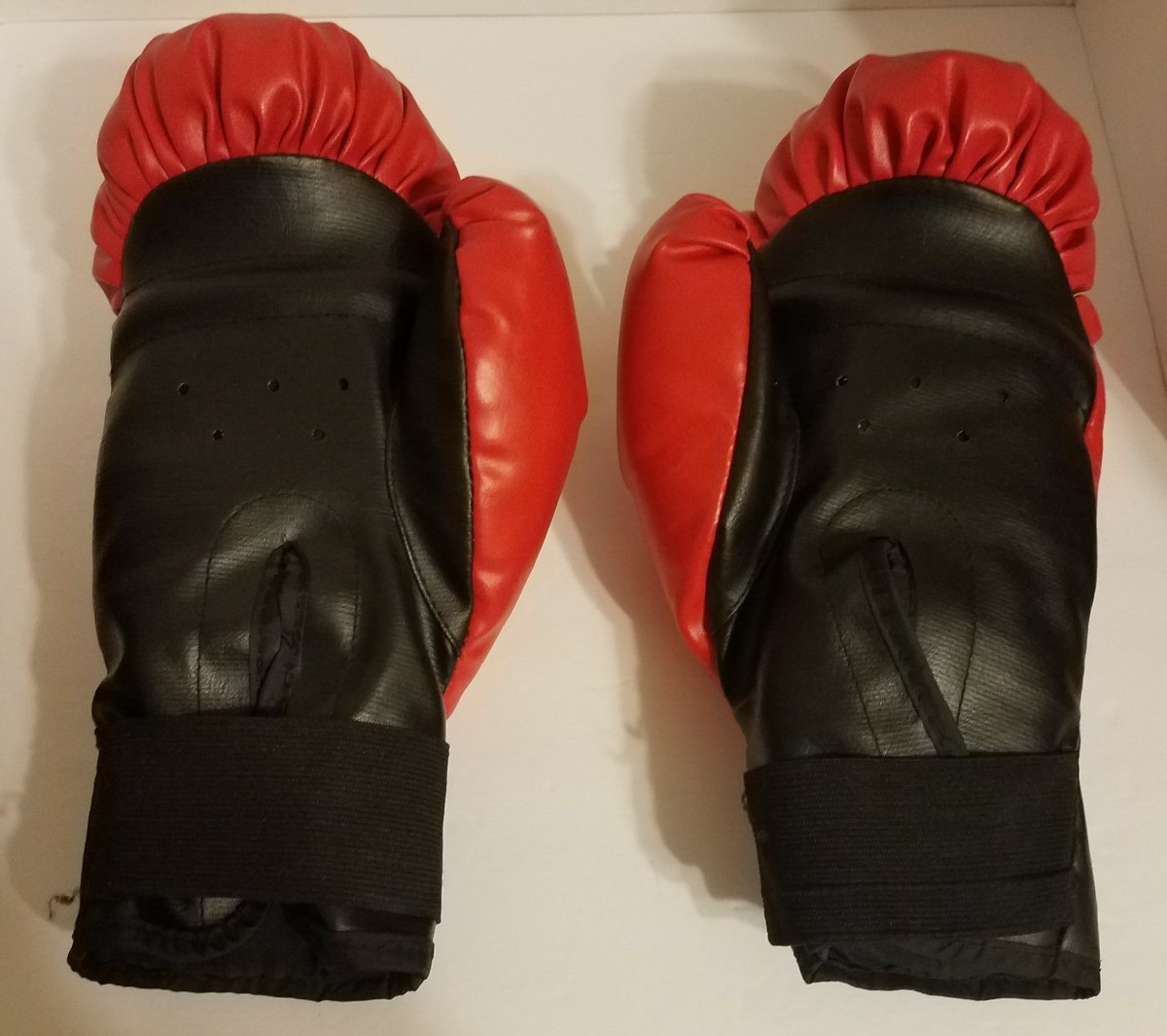 Boxing Gloves Protocol Red/Black Youth /Small Adult Size
