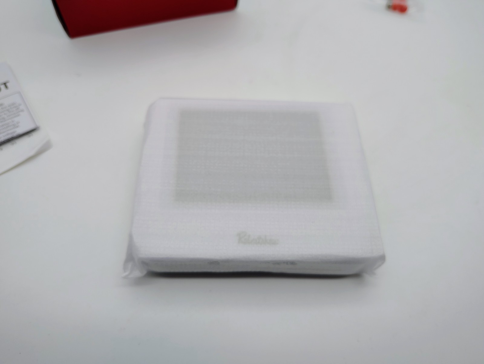 Robertshaw Programmable Multi-Stage 3H/2C Touchscreen Wall Thermostat RS9320T