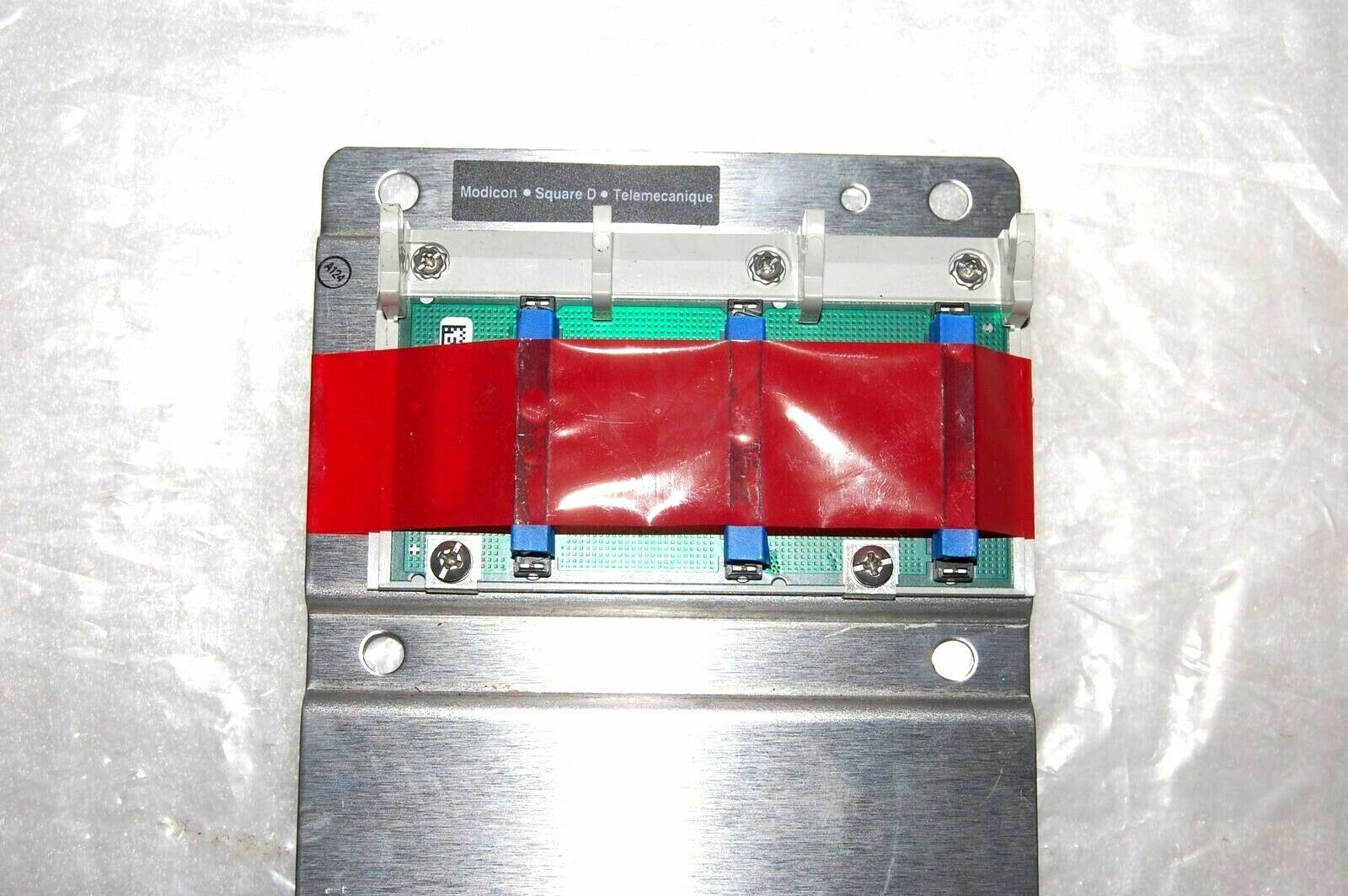 MODICON BACKPLANE 140 XBP 003 00