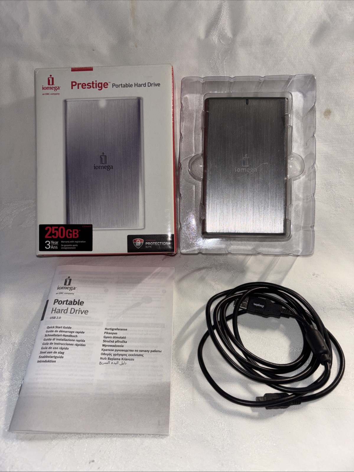 Iomega Prestige Portable Hard Drive 250GB USB Powered 31836600 w/Box, Cable NICE
