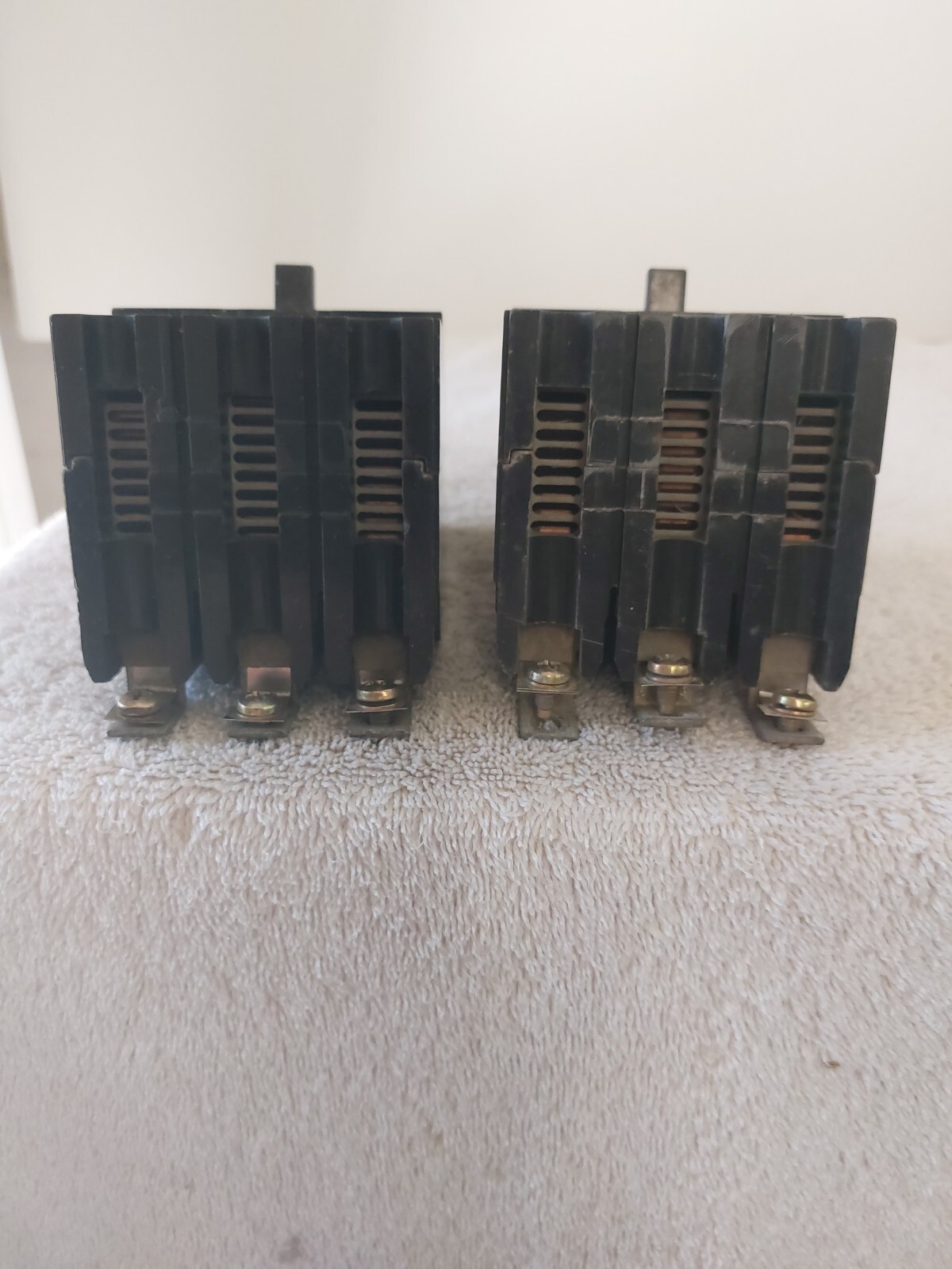 GE TEY370 70A 480V 3P CIRCUIT BREAKER (QTY) 1