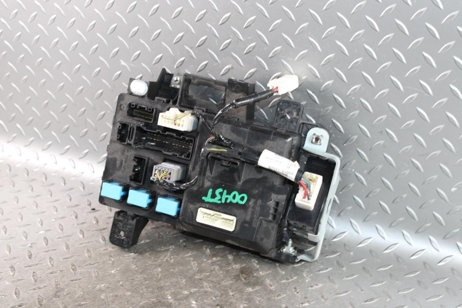 12-15 TACOMA Electronic Interior Cabin Fuse Relay Junction Box OEM Factory OE OE