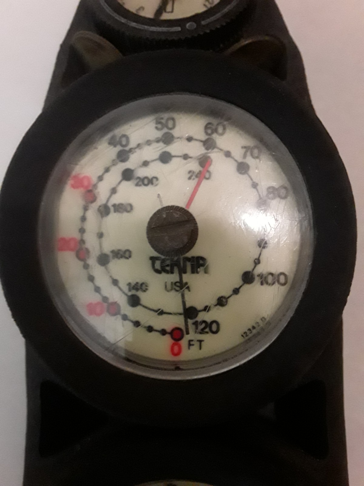 TEKNA Console, 1st Stage AQUA LUNG Conshelf 30, 2nd Stage OCTOPUS 20 Regulator