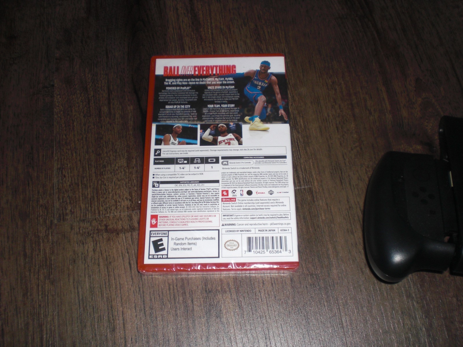 NEW NBA 2K26 SEALED GameStop JoyCon Charging Grip 4 Nintendo Switch 2 Controller