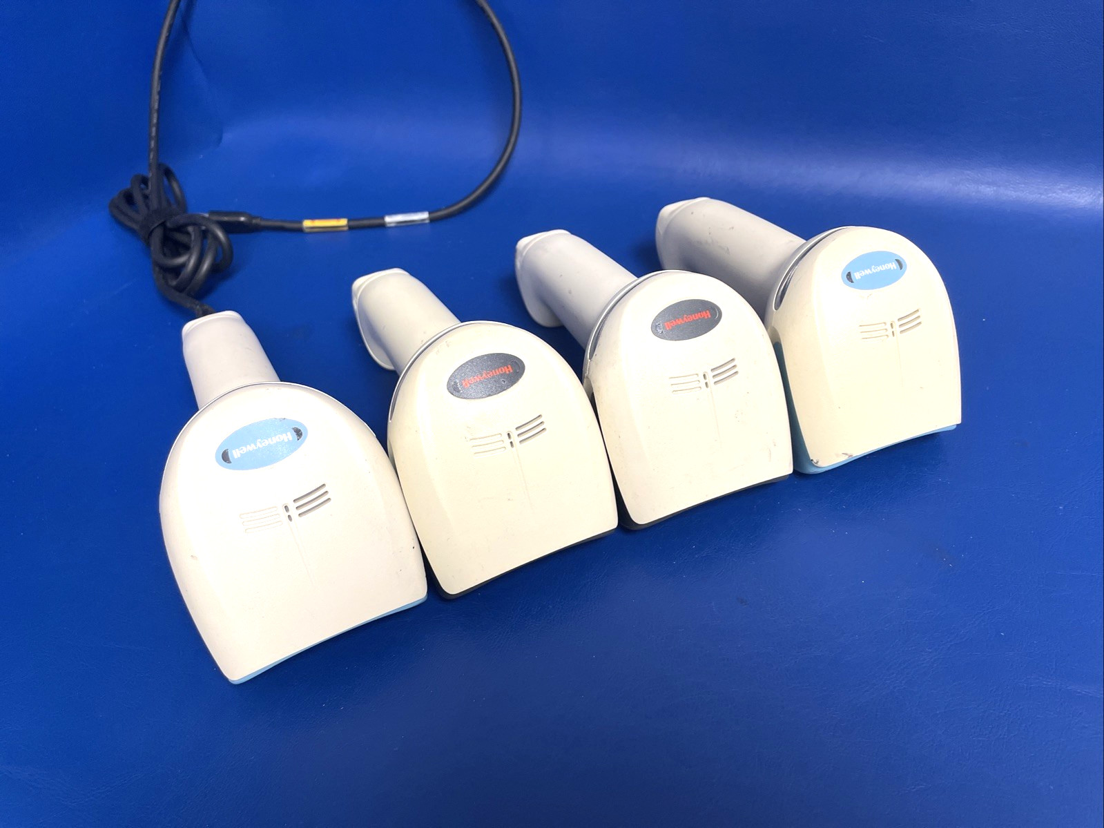 LOT OF 4X  Honeywell Xenon 1900 **1900HHD** CORDED.NO CABLES