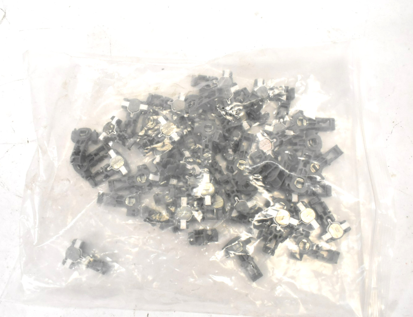 Lot of 52 Amesbury Truth Single Hung Sliding Window 1-1/4" Pivot Lock Shoes