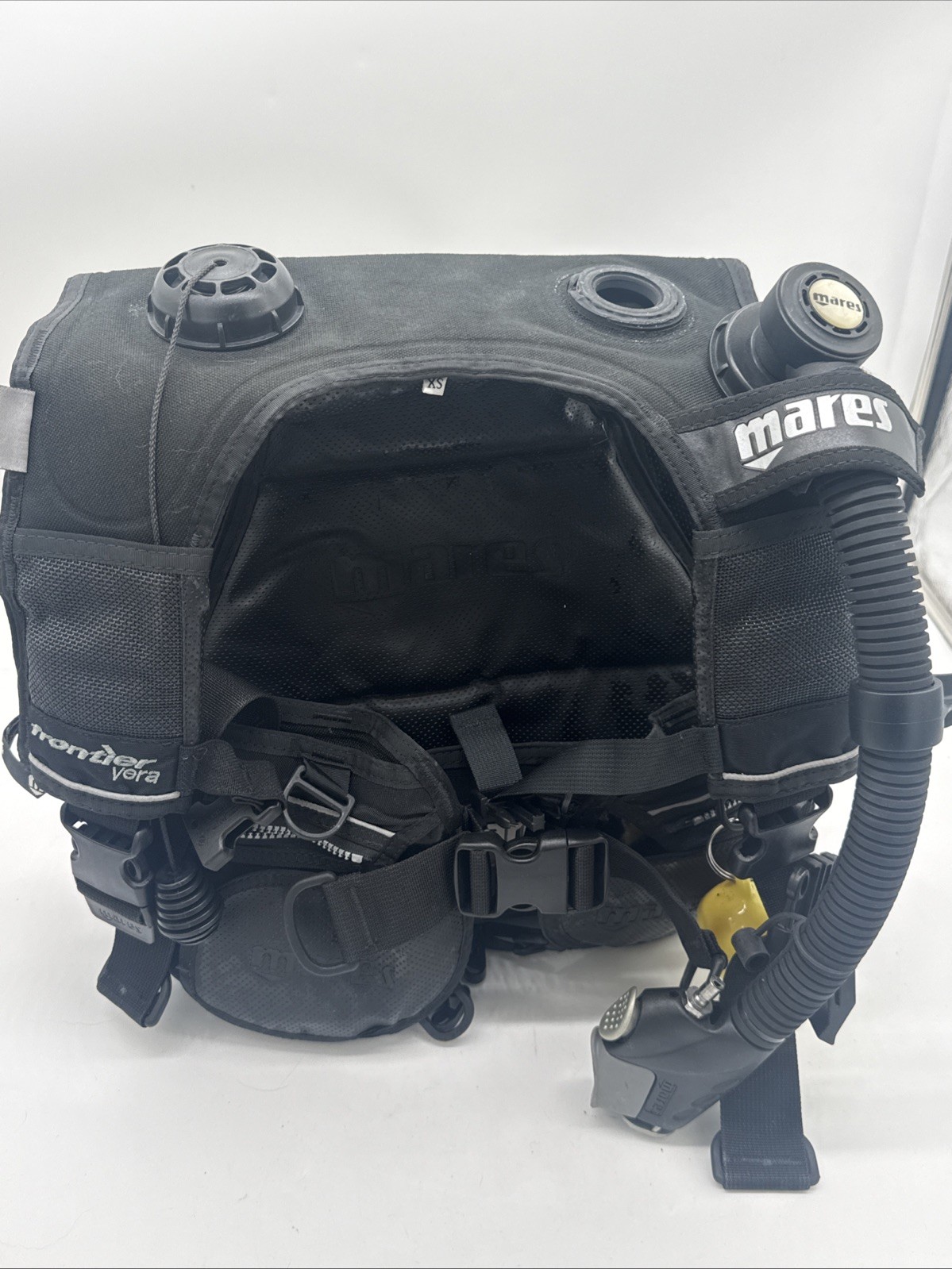 Mares Frontier Vera Womens  BCD Size XS Used