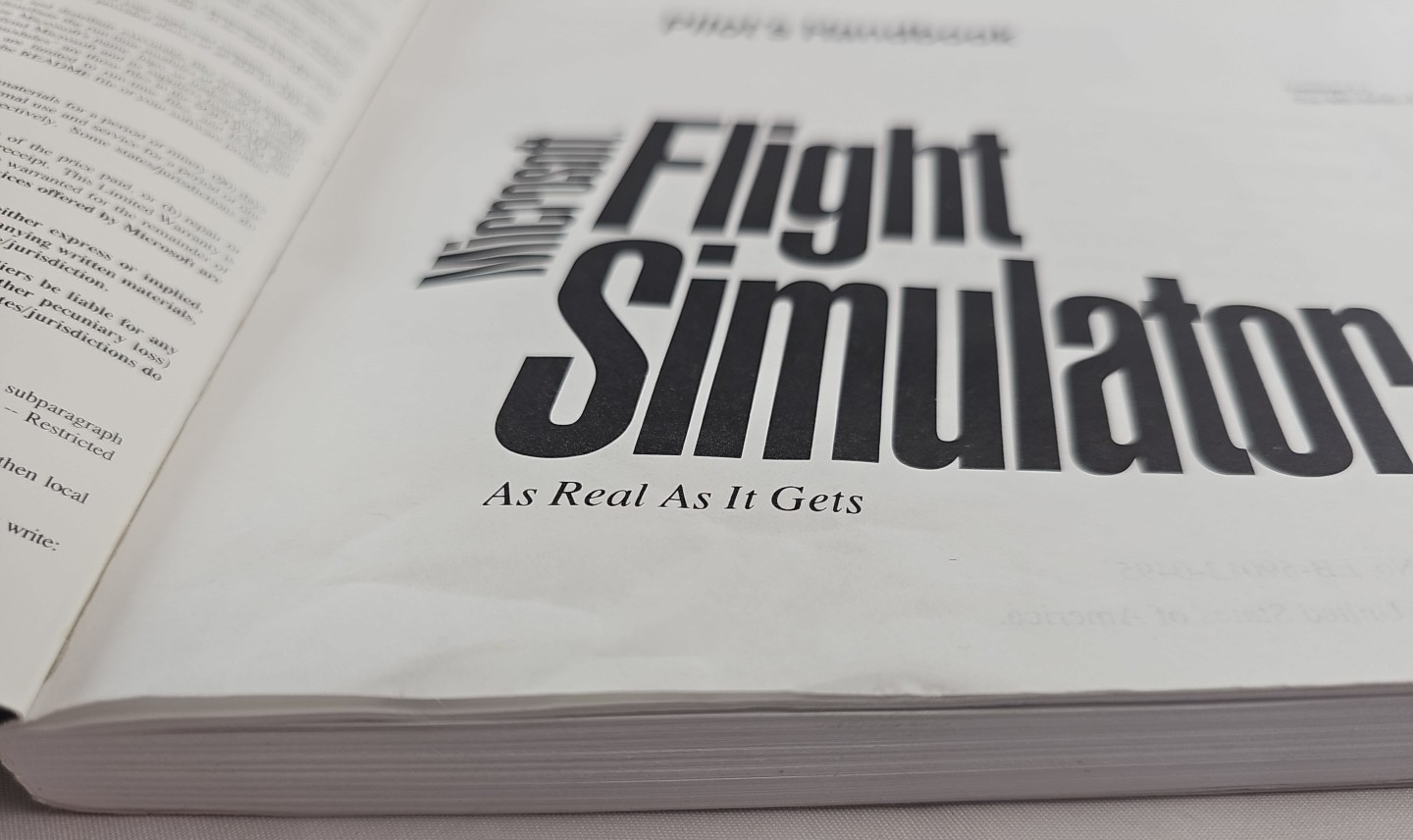 Microsoft Flight Simulator 5.1 (PC, 1995) Pilots HandBook Vintage (book only)