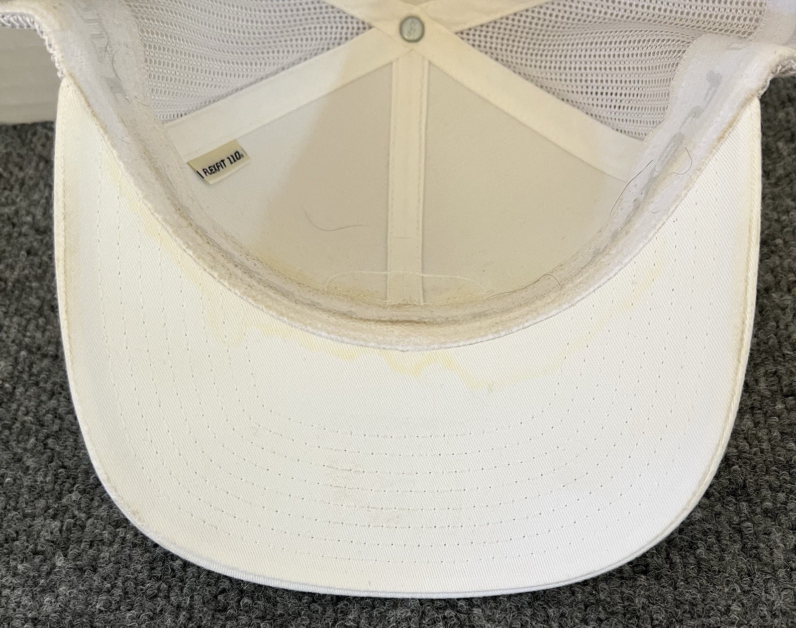 Travis Matthew Golf Hat SnapBack White Logo Patch Mesh Golfing Attire
