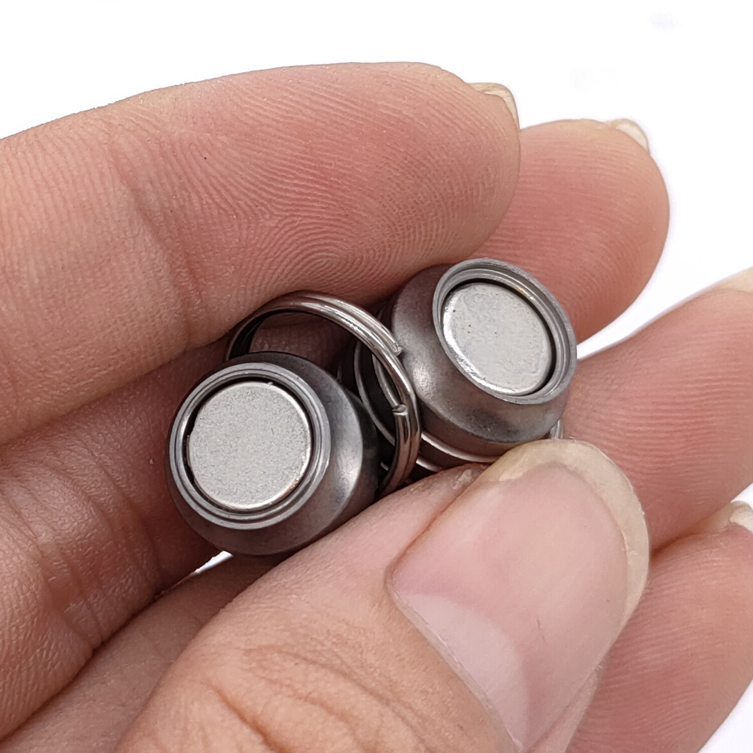 Titanium Alloy Quick Buckle Quick Detach Magnet Keychain Multi Tools Pendant EDC