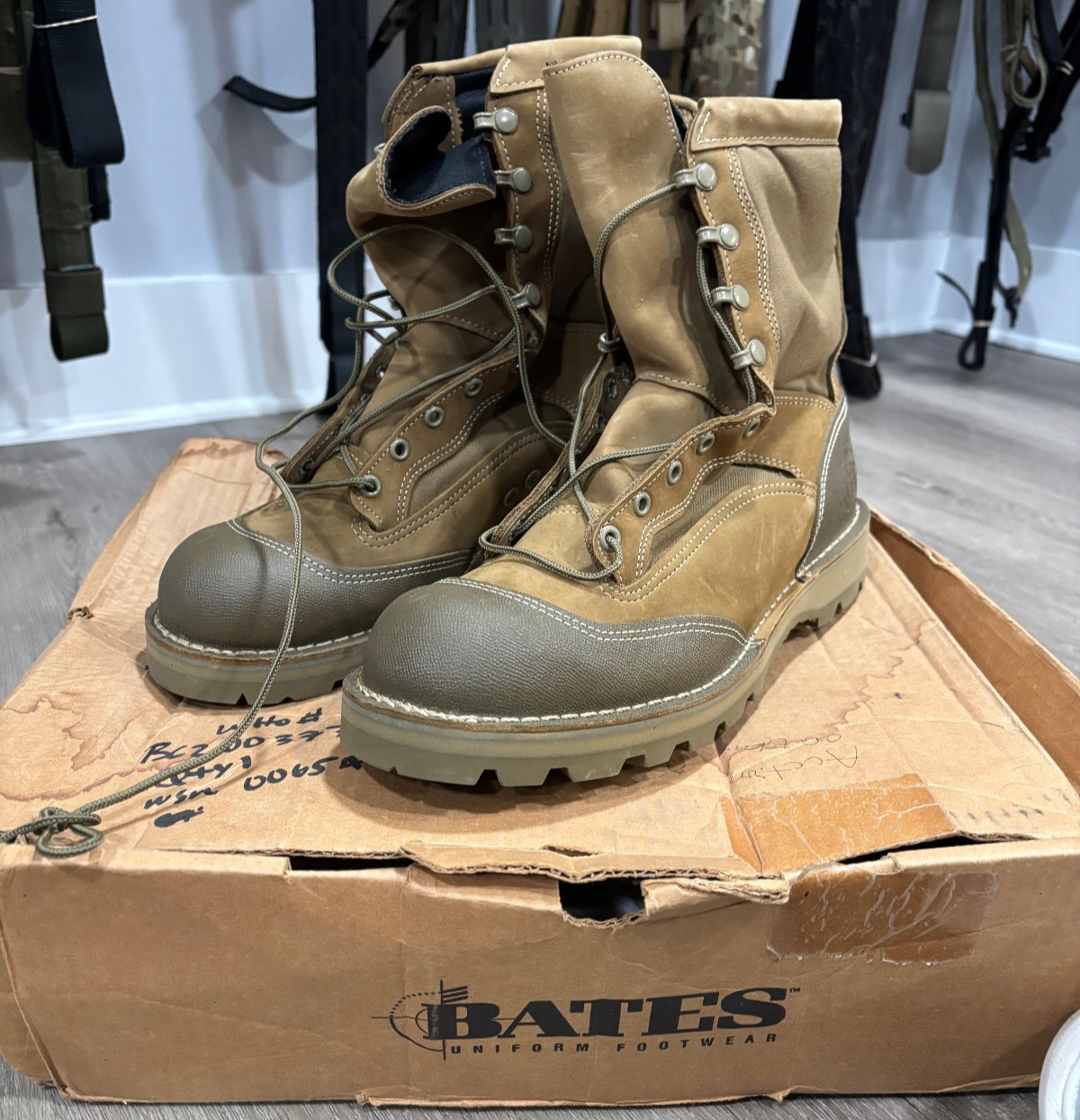 NOS (Damaged Box) Bates Uniform Footwear HW Rat Boot Coyote Size 11 29502A