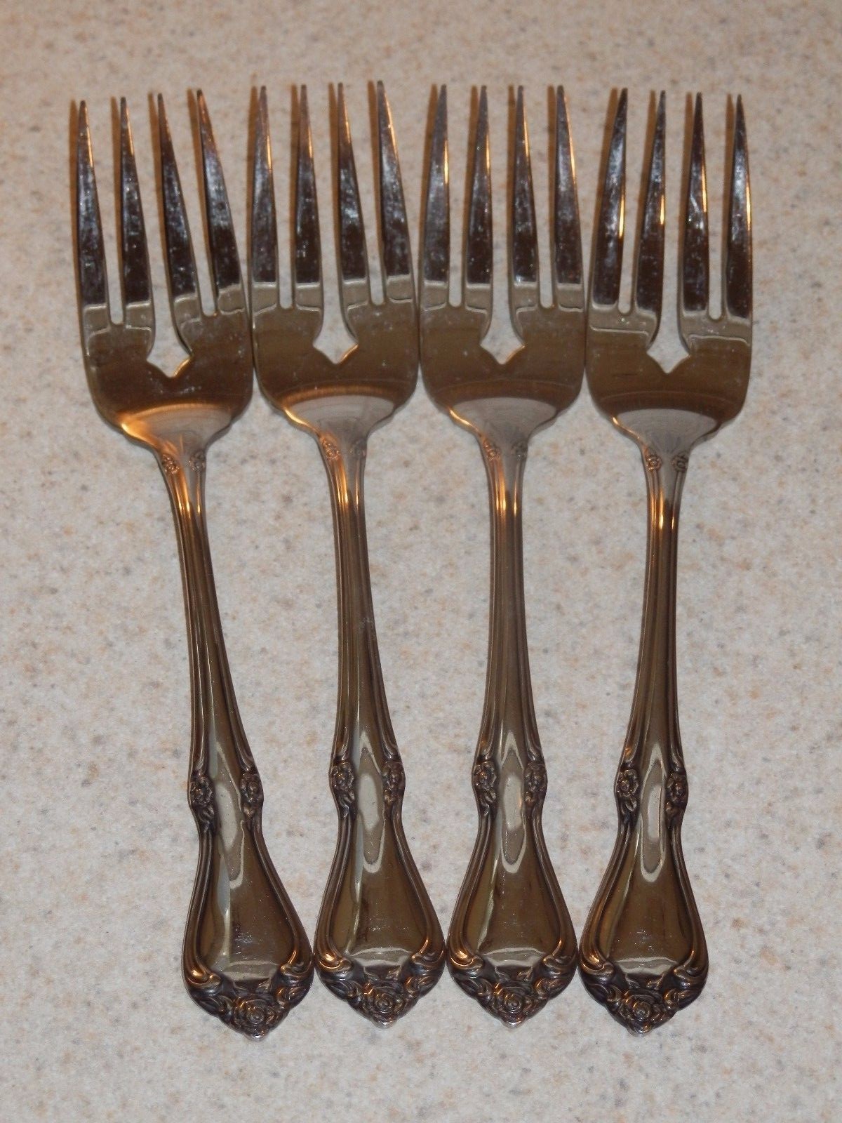 ONEIDA STAINLESS FLATWARE CELEBRITY PATTERN 4 SALAD FORKS 6 1/4"