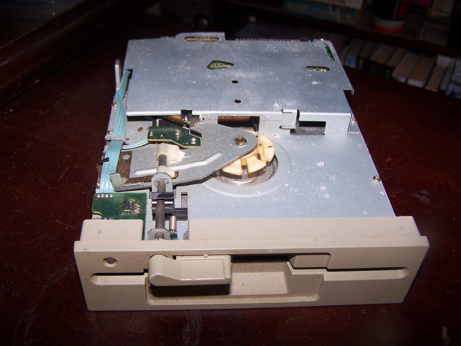 TOSHIBA ND-0801GR Floppy Disc Drive  Gray Faceplate - Made in Japan.