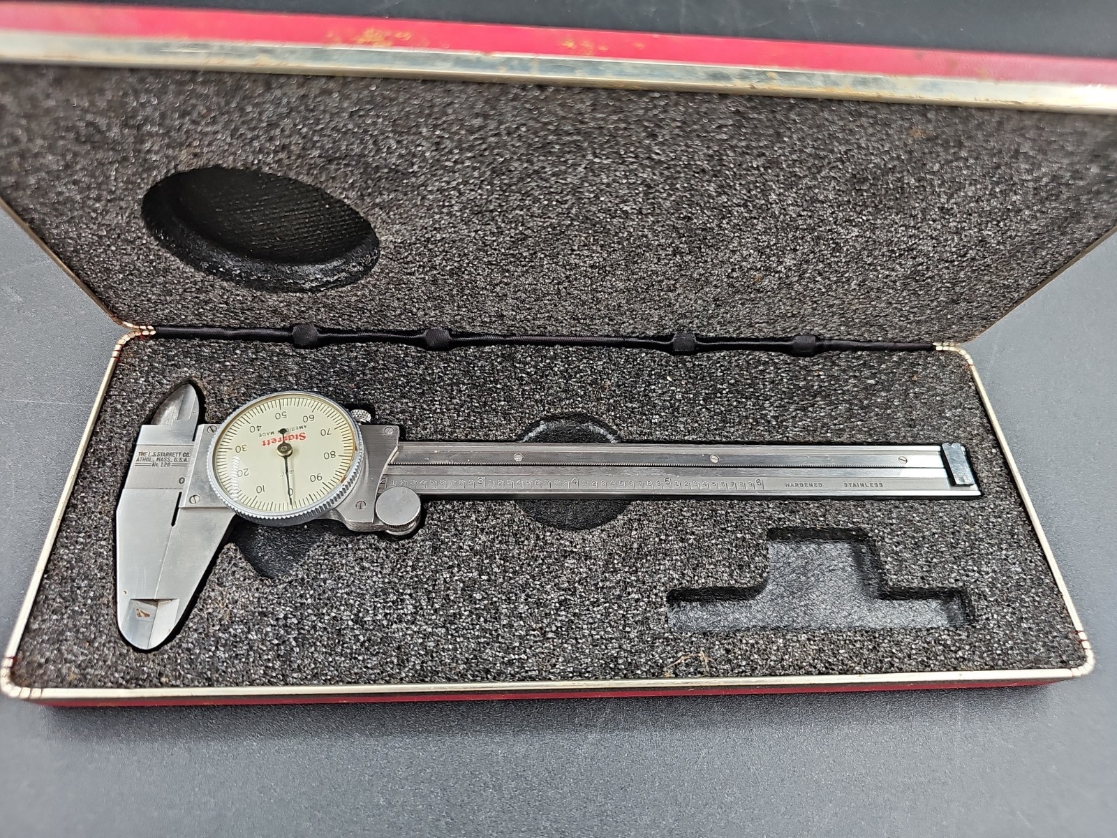 Starrett Model 120  6" Dial Caliper in Starrett Case, Machinist tool - USA